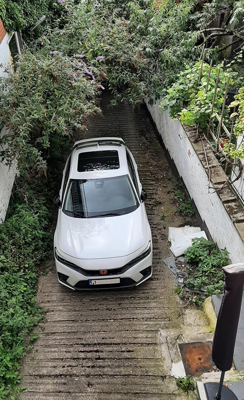 11th Gen Honda Civic Platinum White Pearl 2024 e:HEV Advance trim hatch - European hybrid made in Japan 20240807_120457