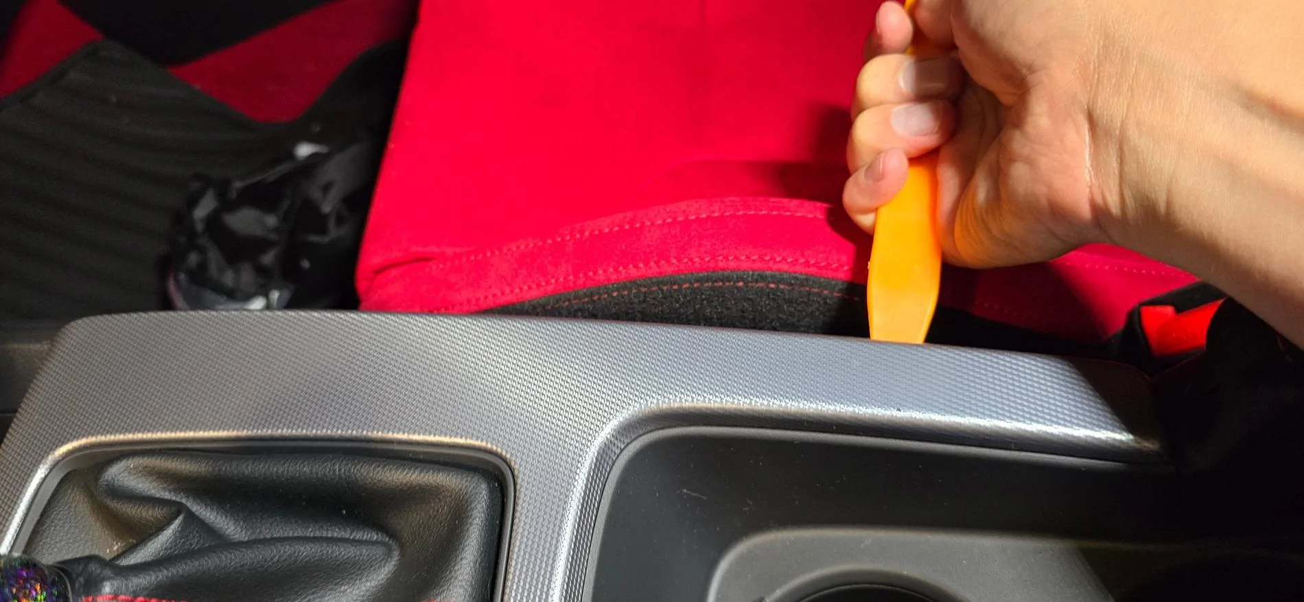 11th Gen Honda Civic Shift Knob installation on FL5R 20240823_175749