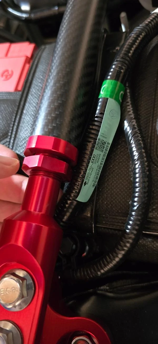 11th Gen Honda Civic SiroMoto Phase 2 Carbon Fiber strut bar installation experience on FL5 20240906_201017