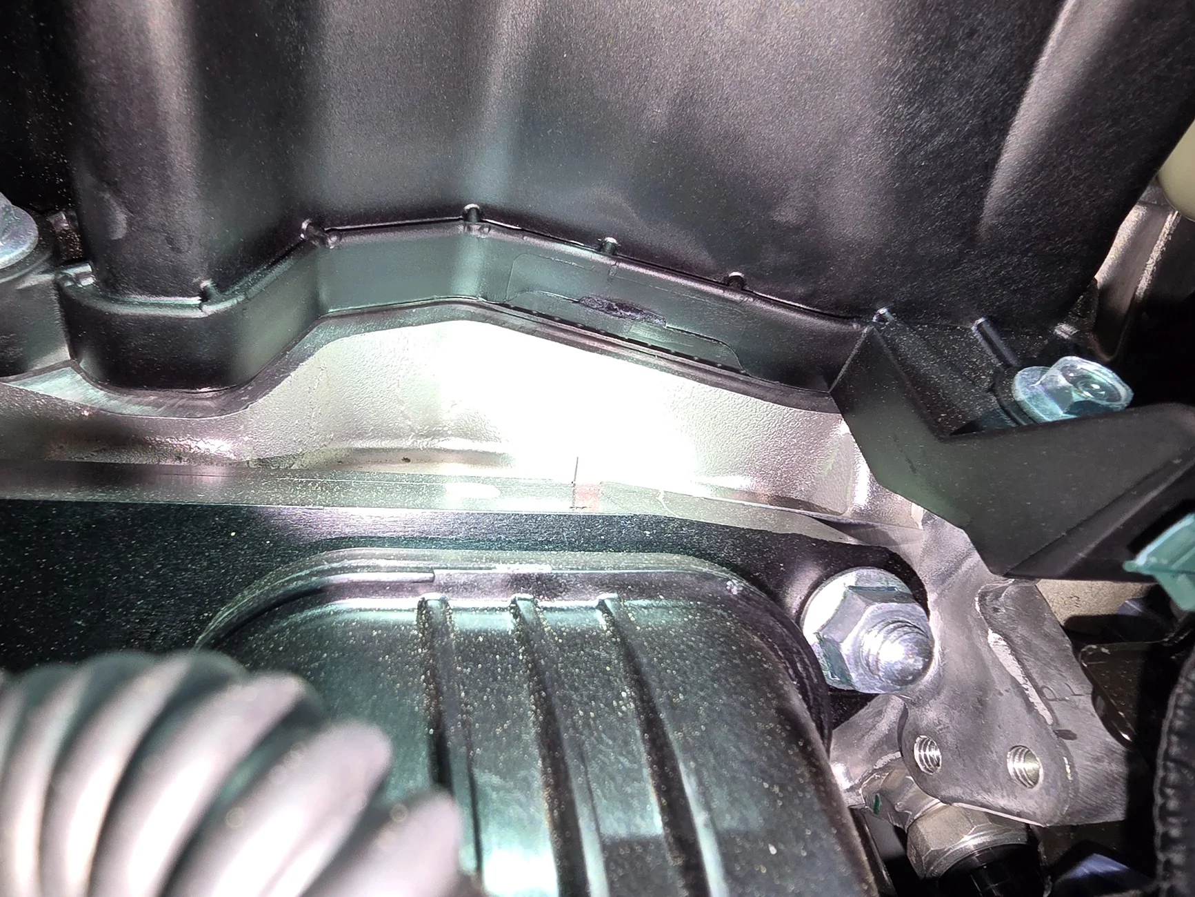 11th Gen Honda Civic HELP*** weird fluid leak from axle shaft bearing 20250830_153059