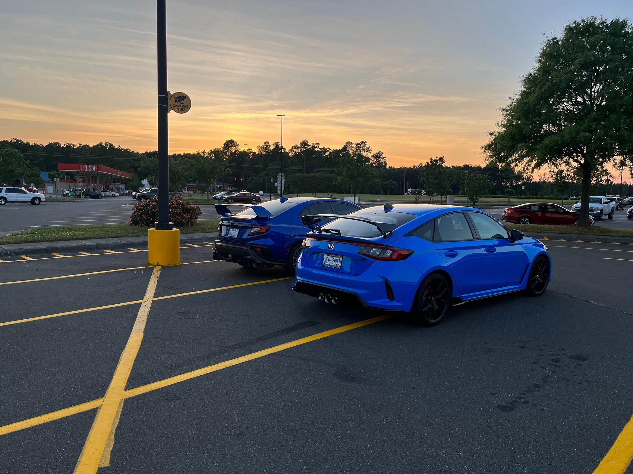 11th Gen Honda Civic I’ll just park next to you thank you 202722AD-3CAE-4743-A8B5-59349DFD3FD1