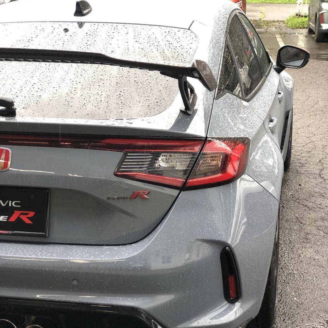 11th Gen Honda Civic Official SONIC GRAY PEARL FL5 Type R Photos Thread 2205695_774321507023118_7071960839897861635_n-jpe