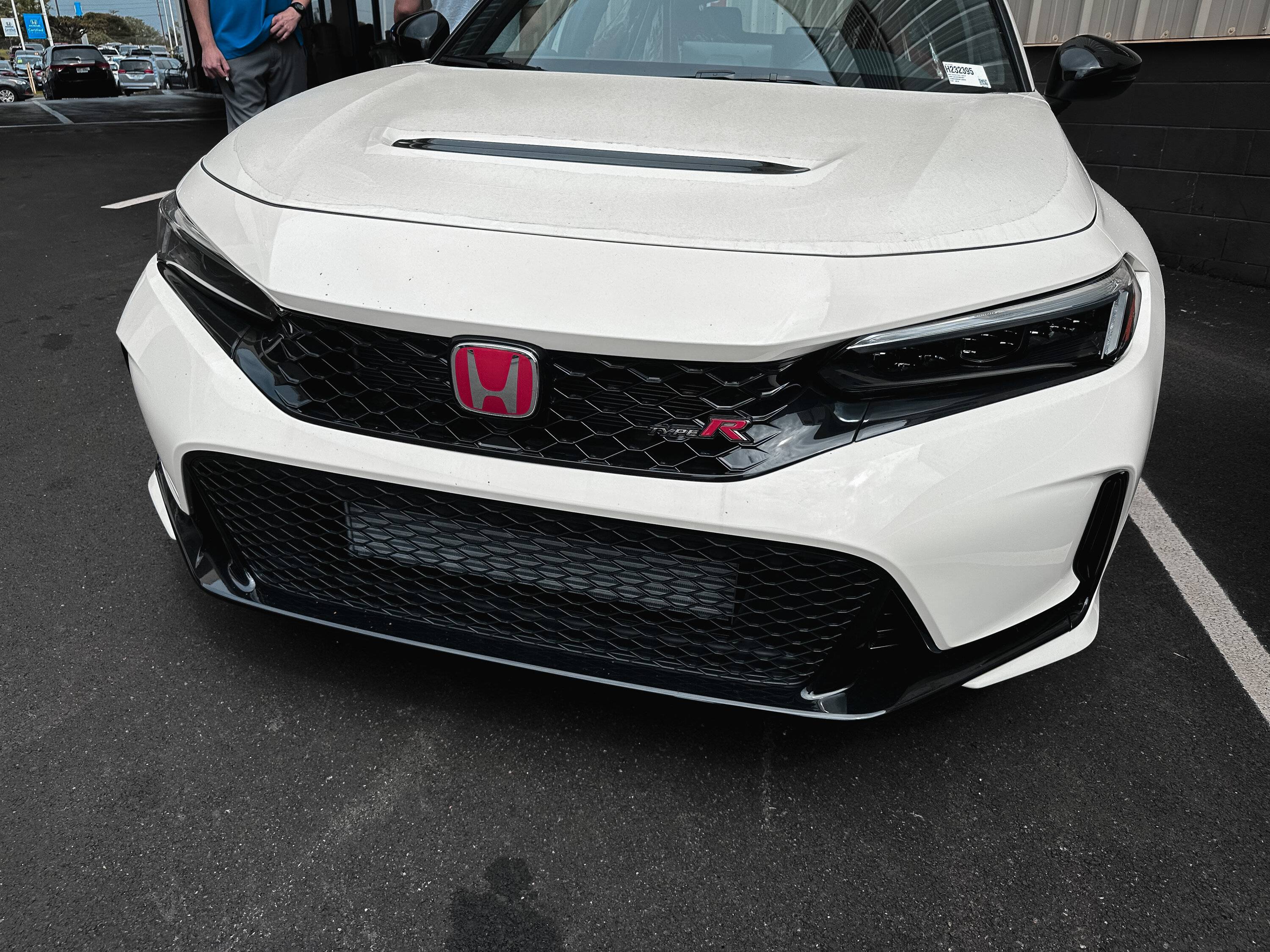 11th Gen Honda Civic Post your FL5 Civic Type R delivery pics! 🙌 📸 262426A3-FABD-4649-B9AB-3AC4E13FF7DD