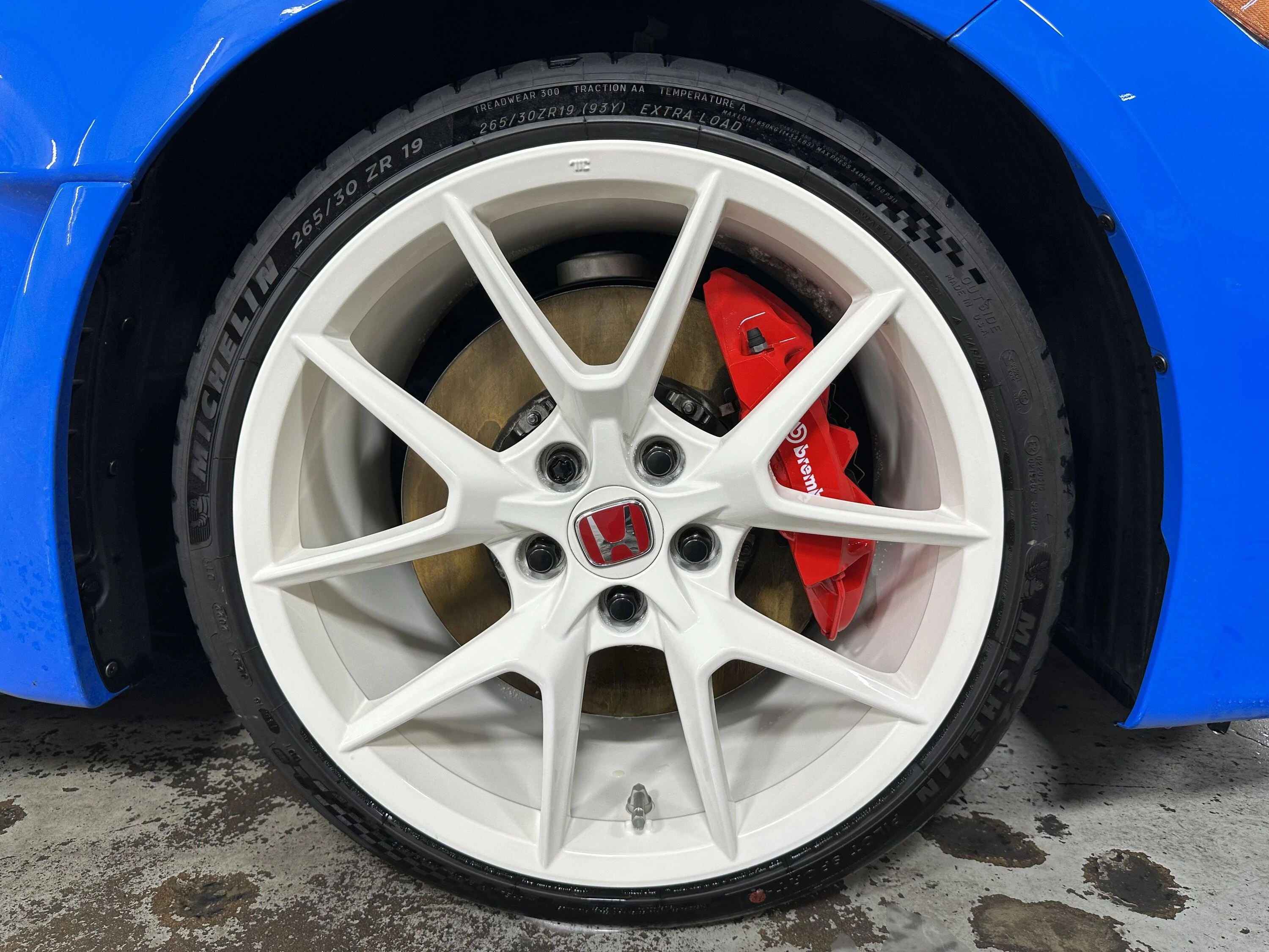 11th Gen Honda Civic Official BOOST BLUE FL5 Type R Photos Thread 275C0587-F132-47E3-972F-25B08CCCC16D