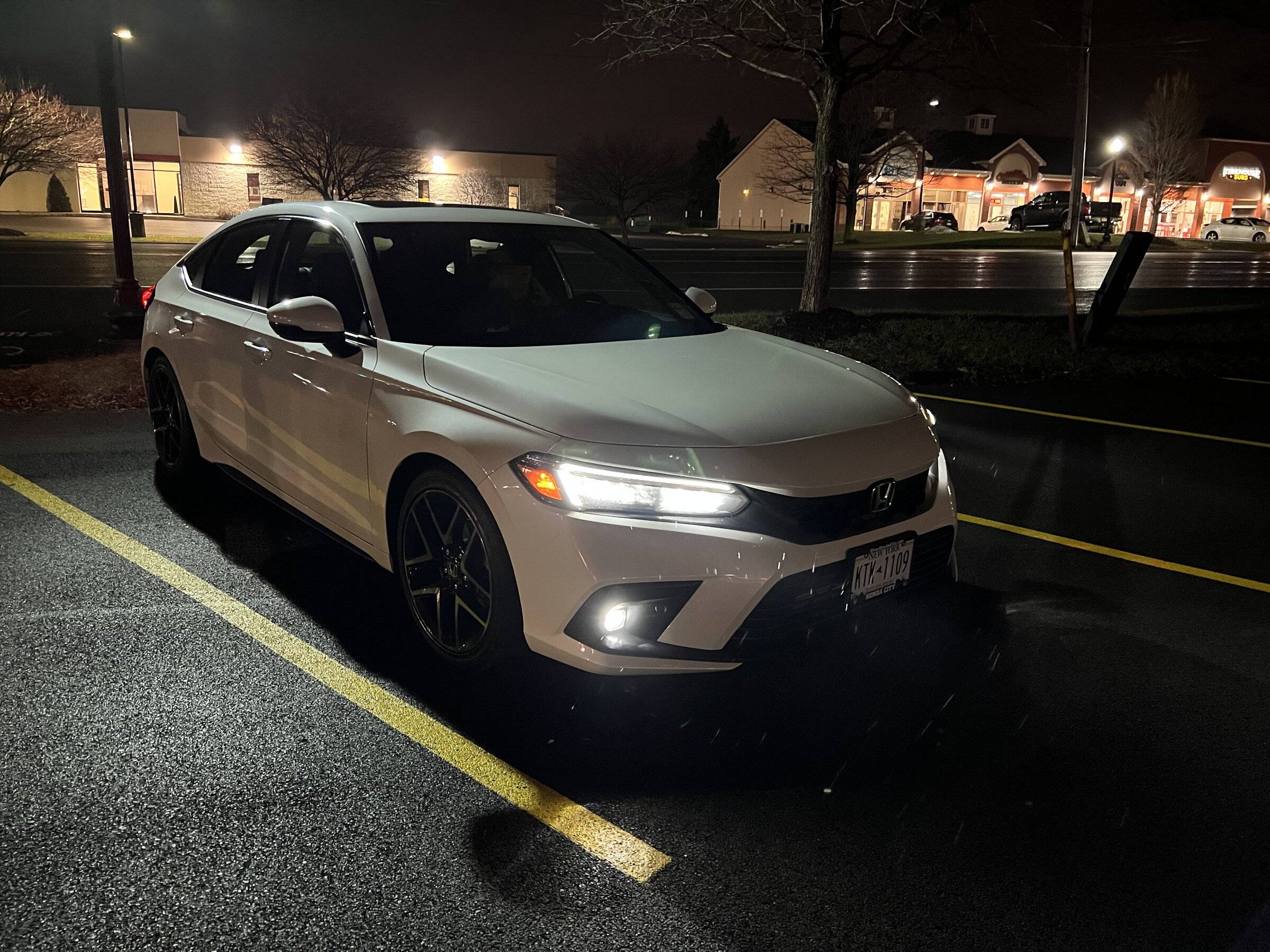 11th Gen Honda Civic Official PLATINUM WHITE 2022+ 11th Gen Civic & Si Thread 2E68009F-C8FE-4F6C-A899-AEB252792009