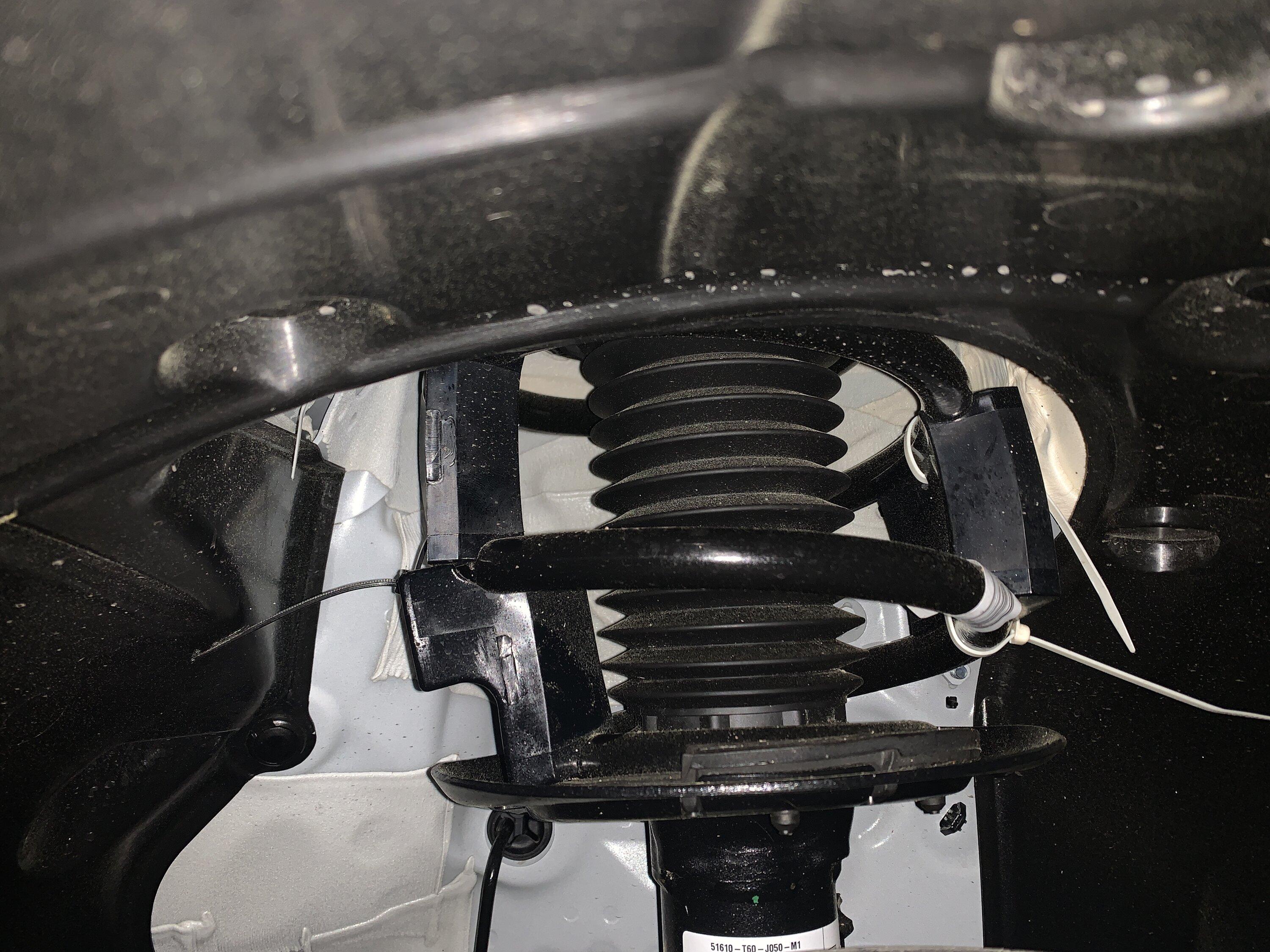 11th Gen Honda Civic Transport Blocks PSA: make sure your dealer removes suspension transport blocks before taking delivery! 3B867326-D74D-4D37-AEFA-091ED67ED9E9