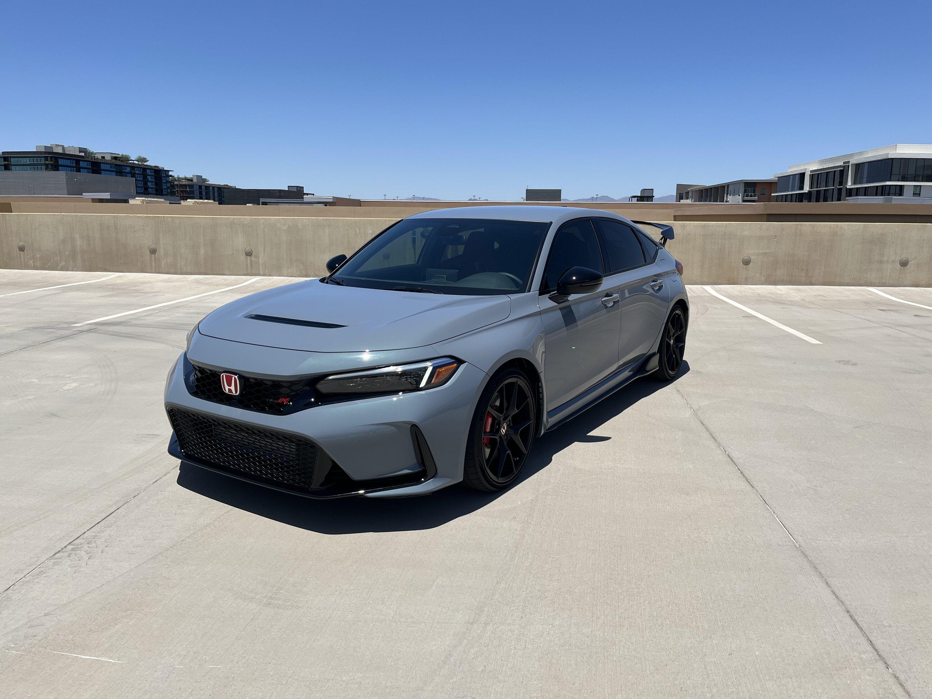 11th Gen Honda Civic Official SONIC GRAY PEARL FL5 Type R Photos Thread 3F378A6F-5DEE-4BA6-A0CE-2054B41387EB