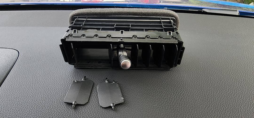 11th Gen Honda Civic RAM Mount Cellphone Install 4