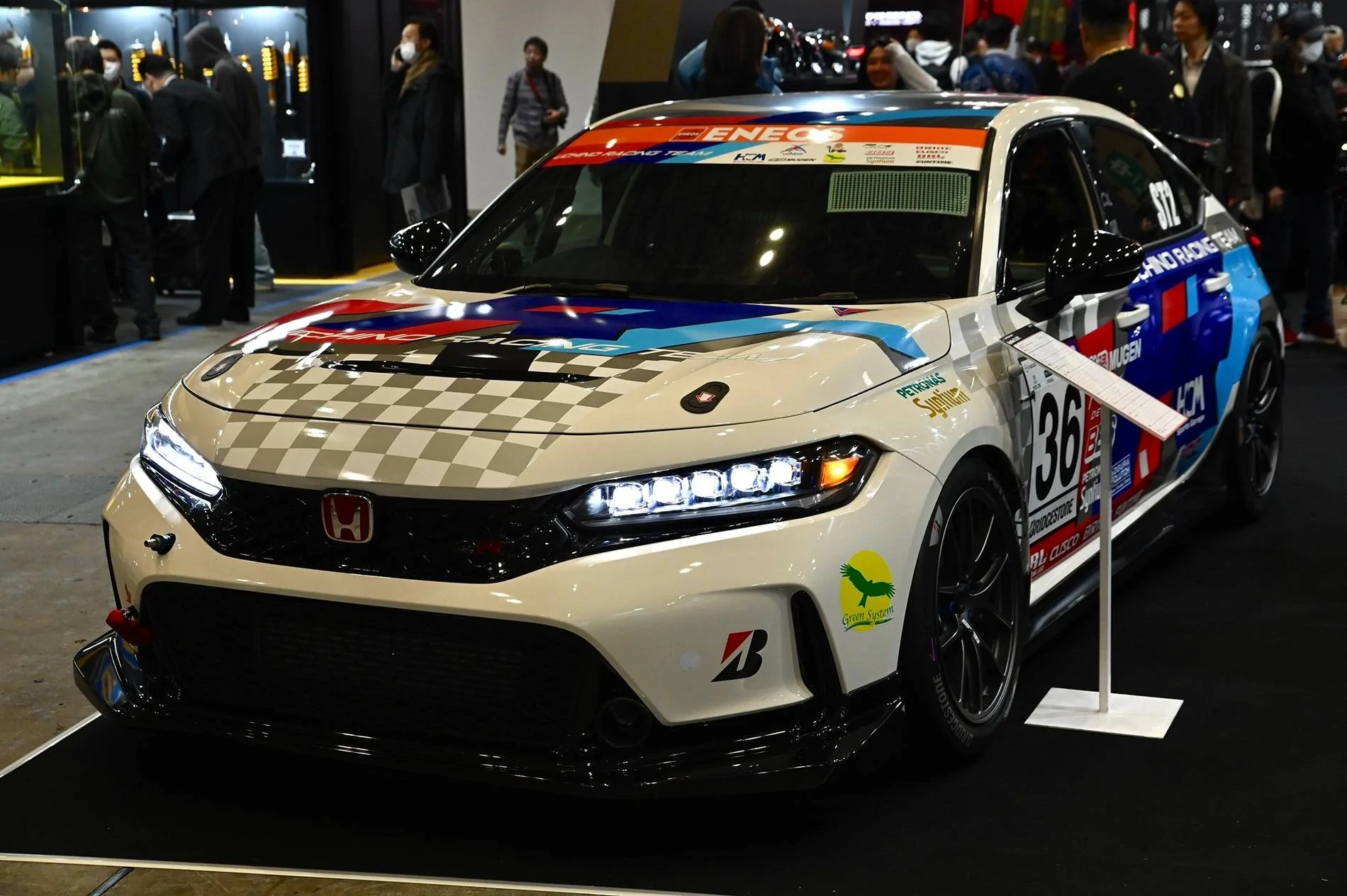 11th Gen Honda Civic Where’s the Aero? 473740071_10235869389574602_484594909323640844_n