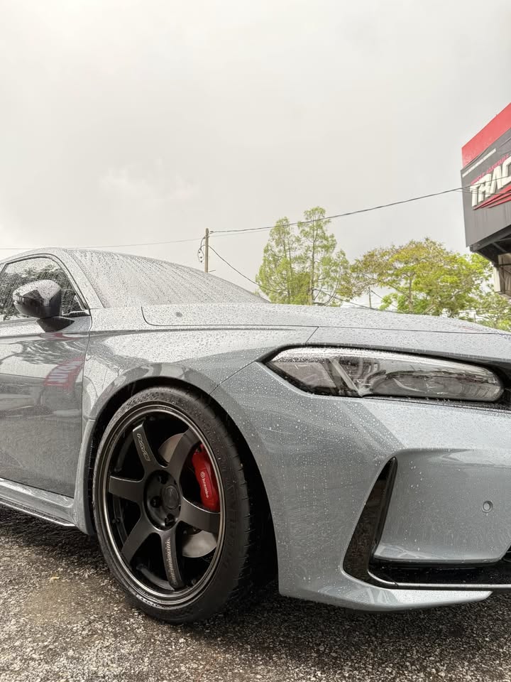 11th Gen Honda Civic Volk Racing TE37 S-Plus 19x9.5 +36 - Black Shadow LTD 481064937_4093829564172225_9216668442431887994_n