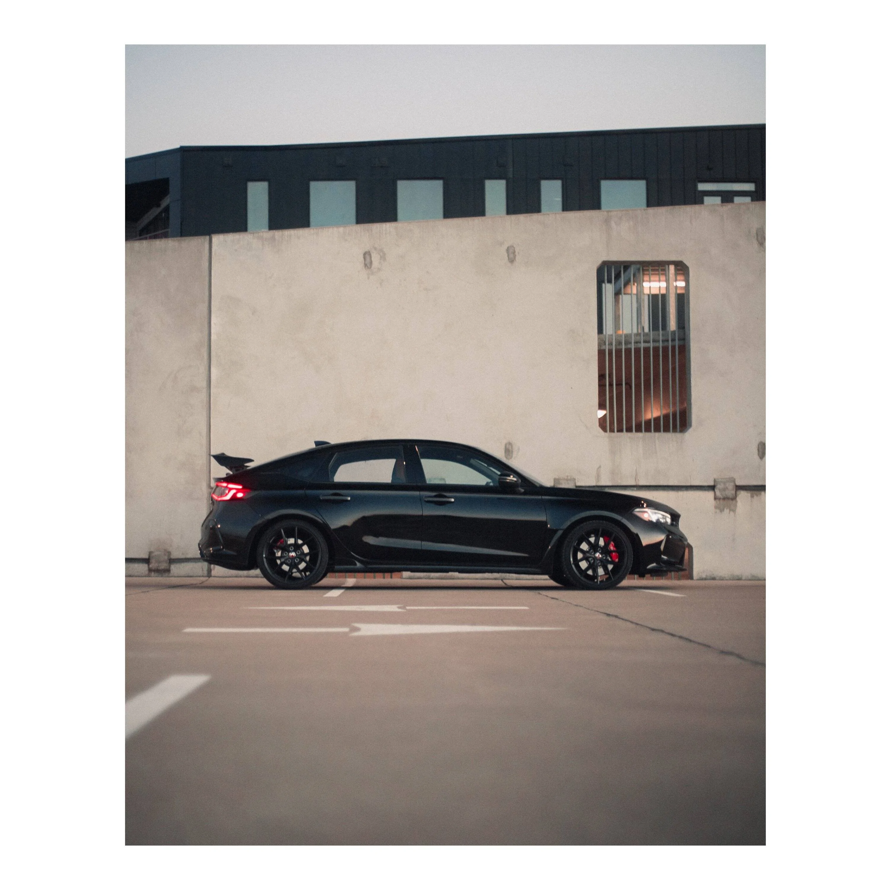 11th Gen Honda Civic Official CRYSTAL BLACK PEARL FL5 Type R Photos Thread 49372F99-4CF7-49AA-A8E4-BB14CFB7D1E2