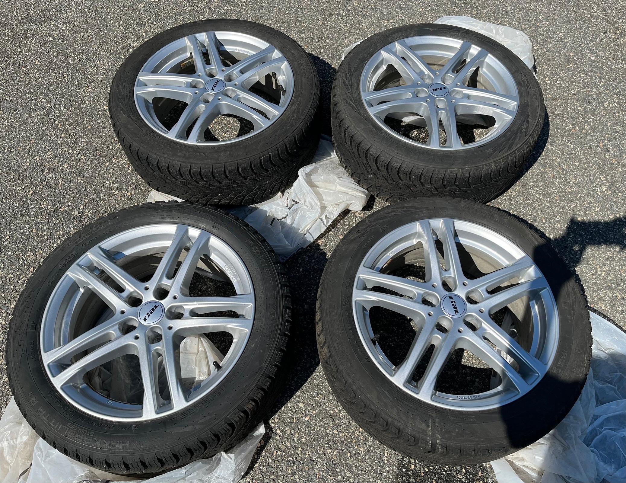 11th Gen Honda Civic $400 Winter set: Rial Bavaro 17x7.5 mounted with Nokian Hakka R3 in 215 width. 4DF34FC3-126A-4836-82E6-833558EDB31F