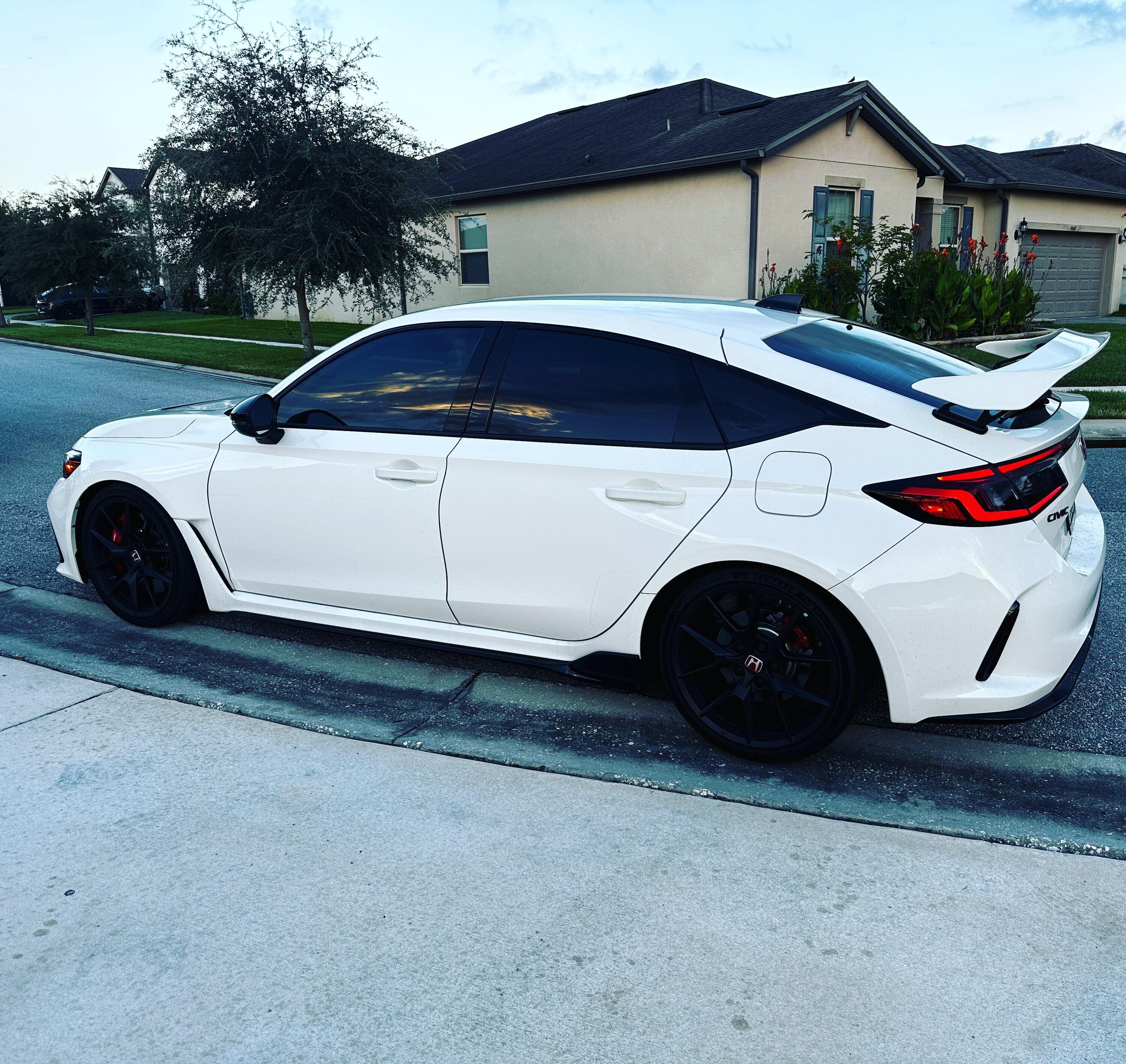 11th Gen Honda Civic Official CHAMPIONSHIP WHITE FL5 Type R Photos Thread 5270DD7E-558D-4639-85B5-EFBFD015B529