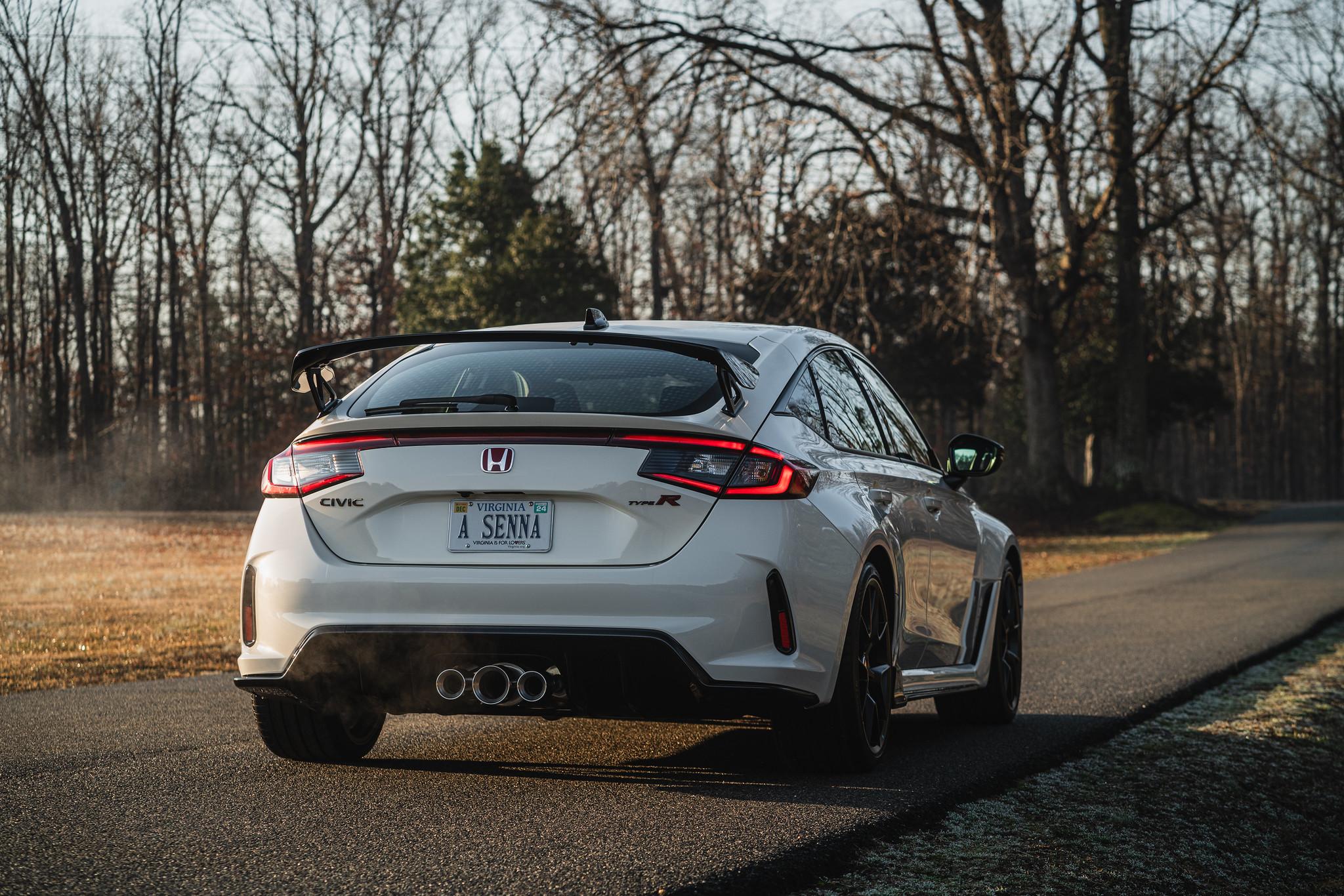 11th Gen Honda Civic Official CHAMPIONSHIP WHITE FL5 Type R Photos Thread 53549759061_086883995a_k