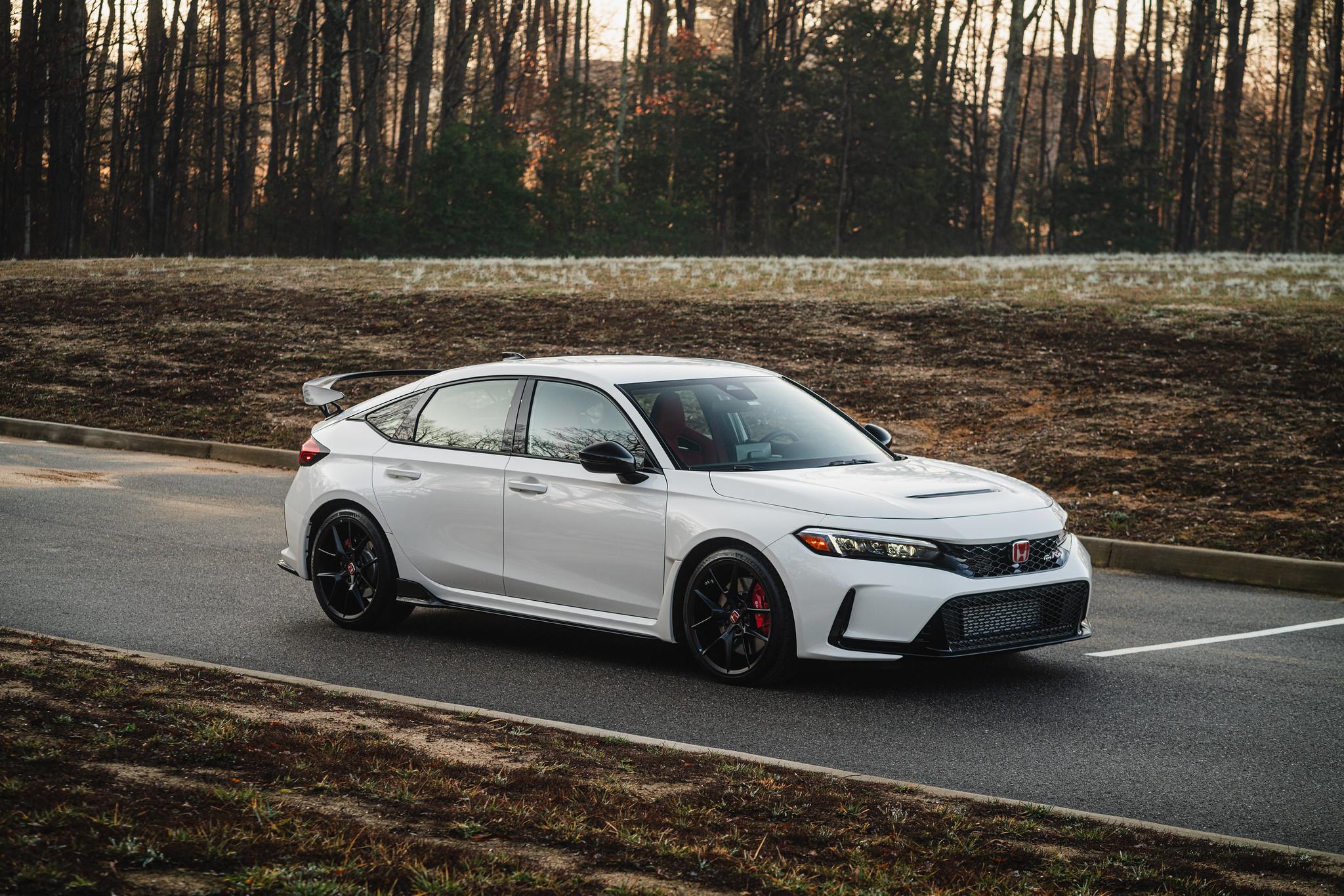 11th Gen Honda Civic Official CHAMPIONSHIP WHITE FL5 Type R Photos Thread 53549953003_a741f25d91_k