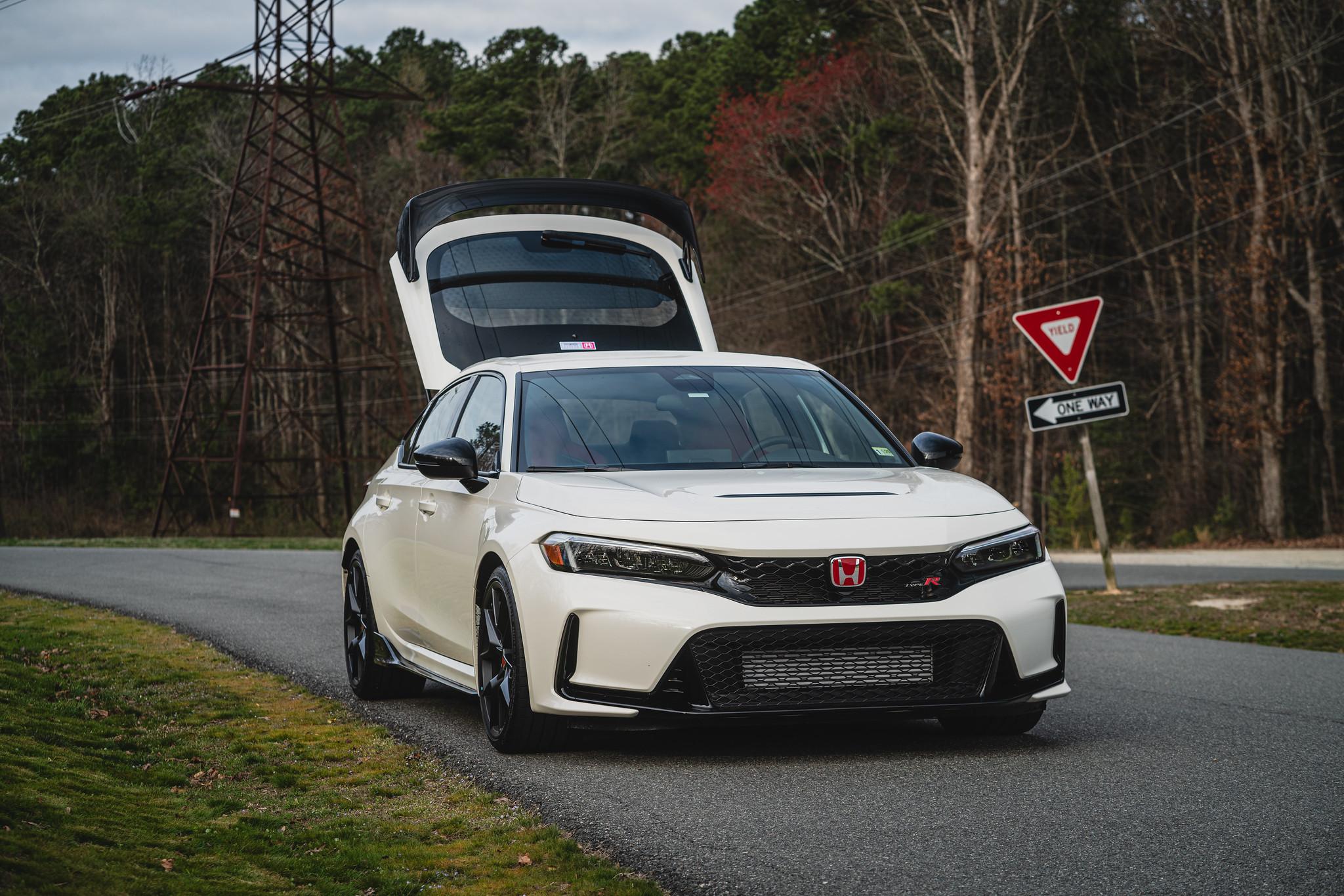 11th Gen Honda Civic Official CHAMPIONSHIP WHITE FL5 Type R Photos Thread 53602785832_ebc25aa976_k