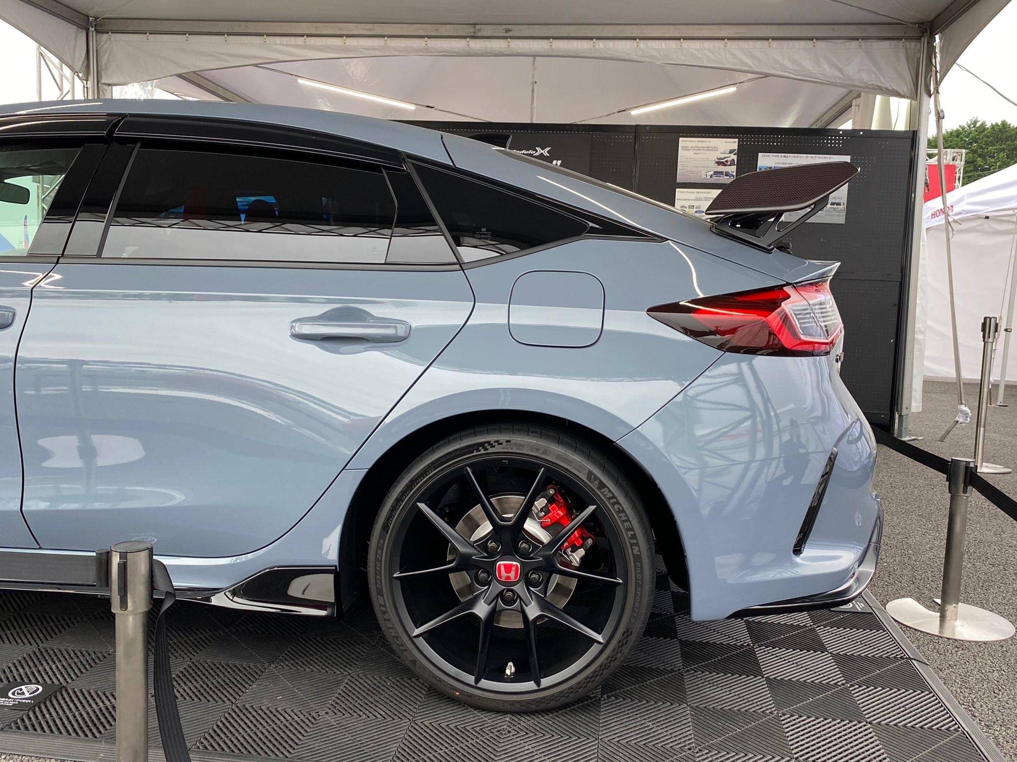 11th Gen Honda Civic RHD FL5 Civic Type R (Sonic Grey) spotted w/ full Modulo parts & OEM Honda Accessories! 5ce05b15-0295-4c3f-985e-a7cd37b17755-jpe