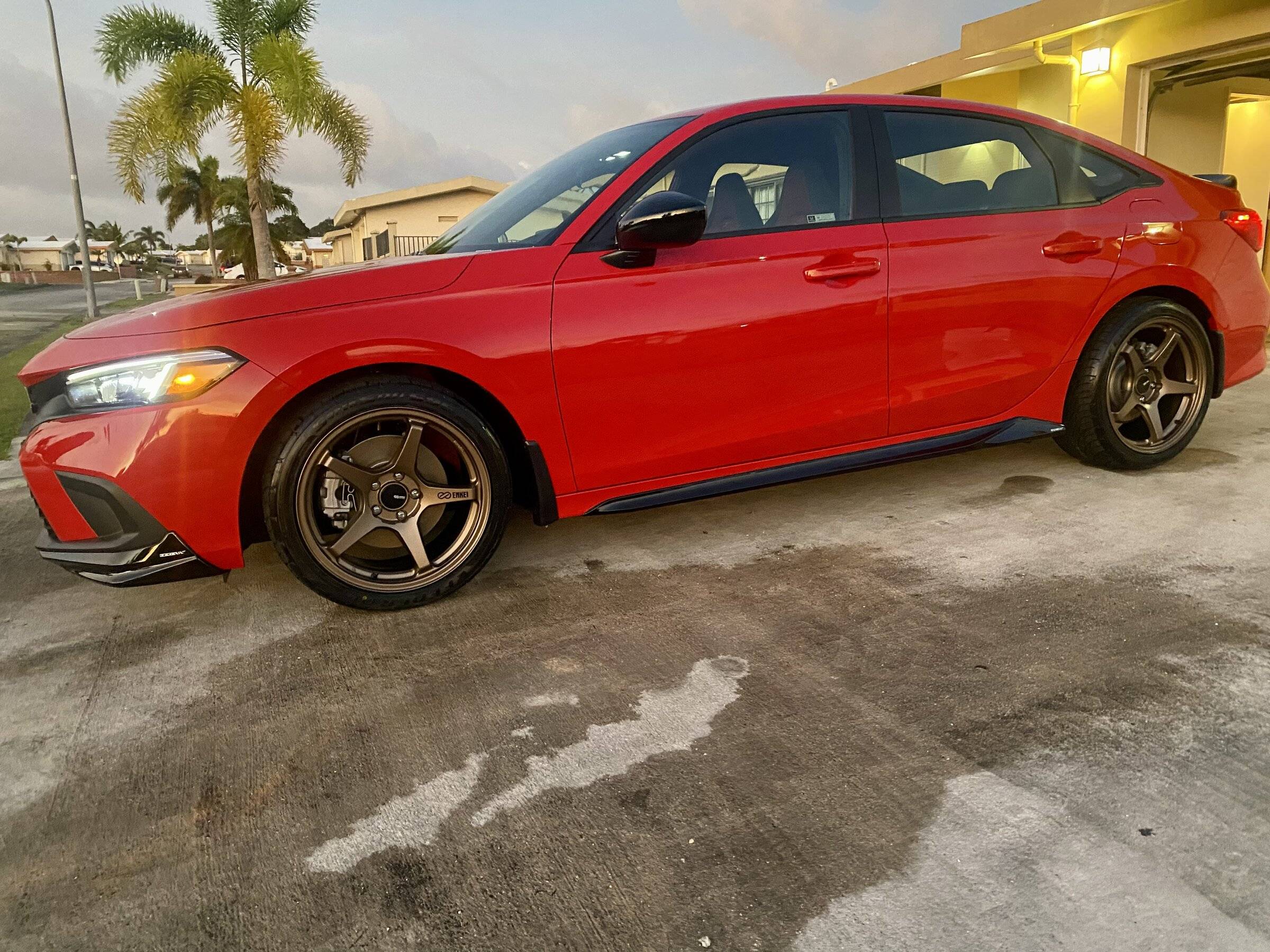 11th Gen Honda Civic Enkei TS-5 18x9.5 +38 ON 🛞 65265578-4ED7-4237-9F9E-D3F78A7D3A05