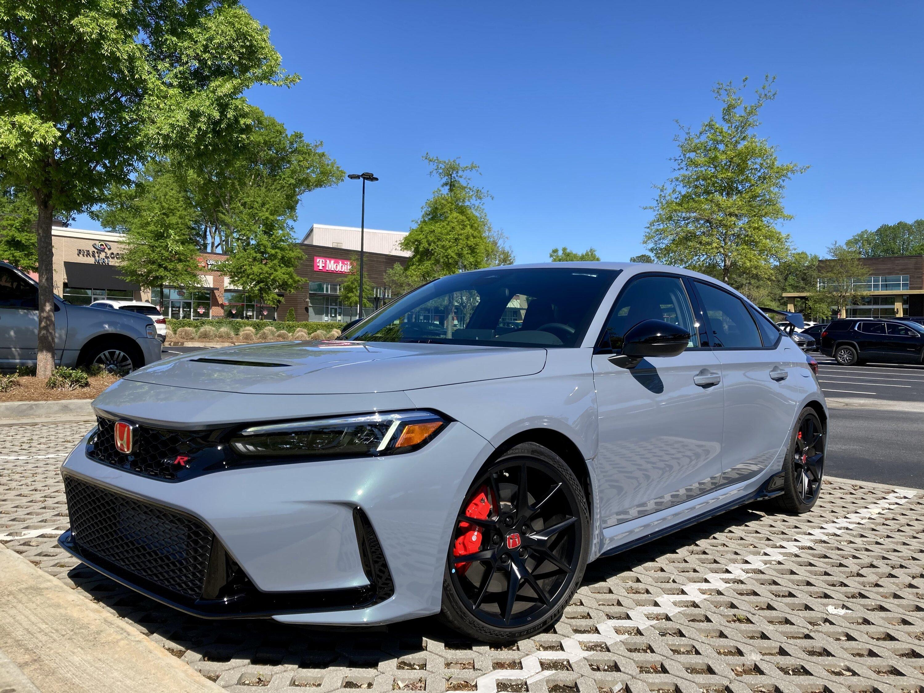 11th Gen Honda Civic Official SONIC GRAY PEARL FL5 Type R Photos Thread 670F519B-397F-4104-918C-217E4A5D3276