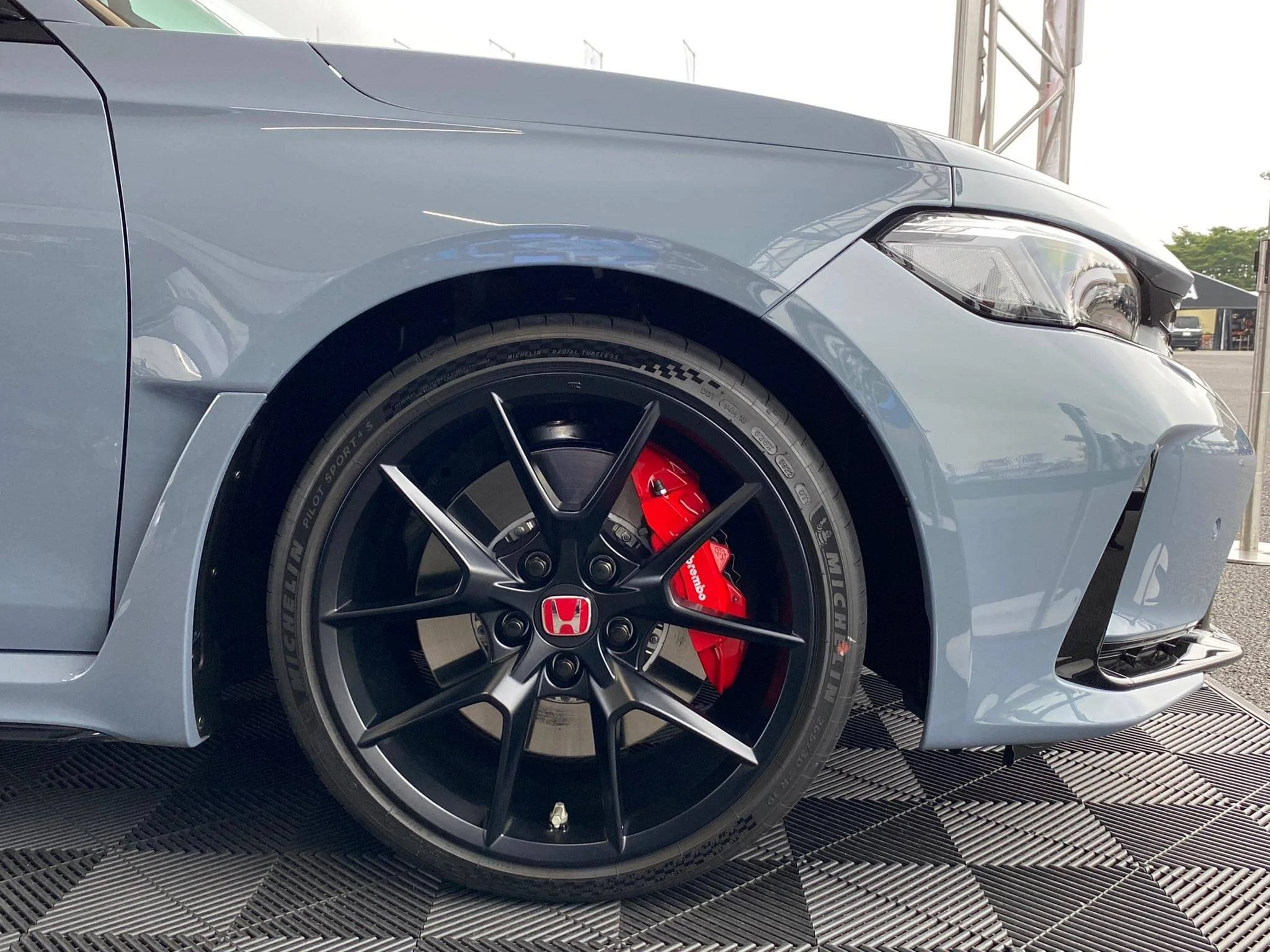 11th Gen Honda Civic RHD FL5 Civic Type R (Sonic Grey) spotted w/ full Modulo parts & OEM Honda Accessories! 6F7EEE5F-3E41-430D-8F98-5A8EDDD8C728