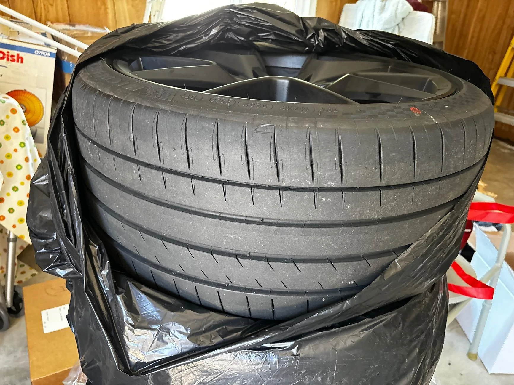 11th Gen Honda Civic FS stock wheels and tires 74571050707__A86AAF87-AE59-4031-BFD6-FE88A451F88A