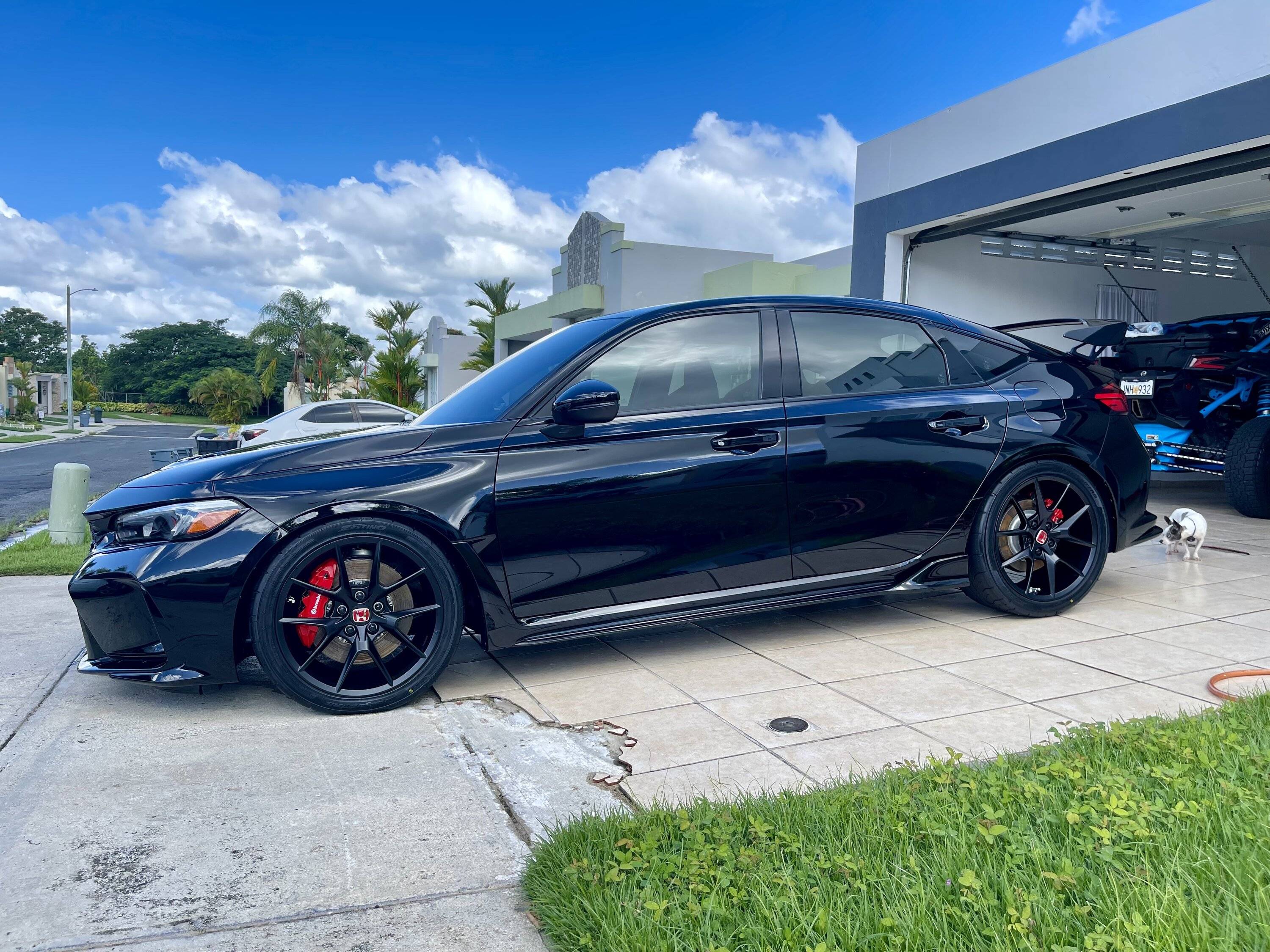 11th Gen Honda Civic Official CRYSTAL BLACK PEARL FL5 Type R Photos Thread 74D79E15-9656-4735-B62B-D9C6BD741334