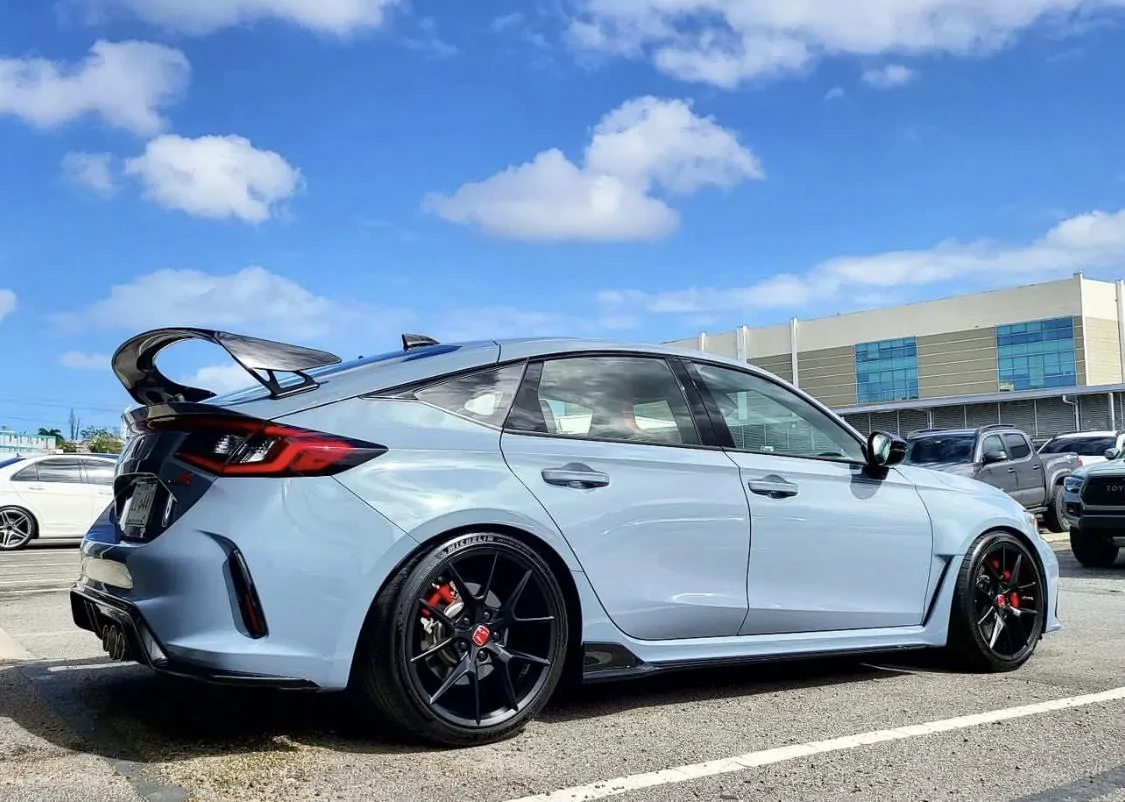 11th Gen Honda Civic What is the best color in FL5? 7B541519-3893-431C-B936-7D94529352D1