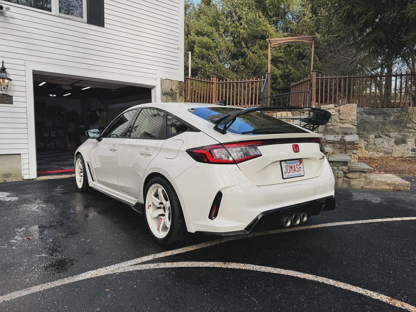 11th Gen Honda Civic FL5 Vanity Plate Hall of Fame 82976332-4B33-4957-9A5B-3EEF8C721F17