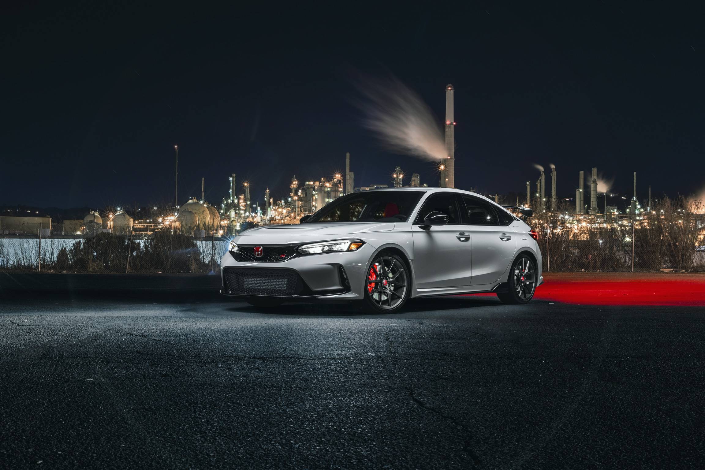 11th Gen Honda Civic Official CHAMPIONSHIP WHITE FL5 Type R Photos Thread 85FFD599-4D00-404B-BD38-BC35CBD4C62F