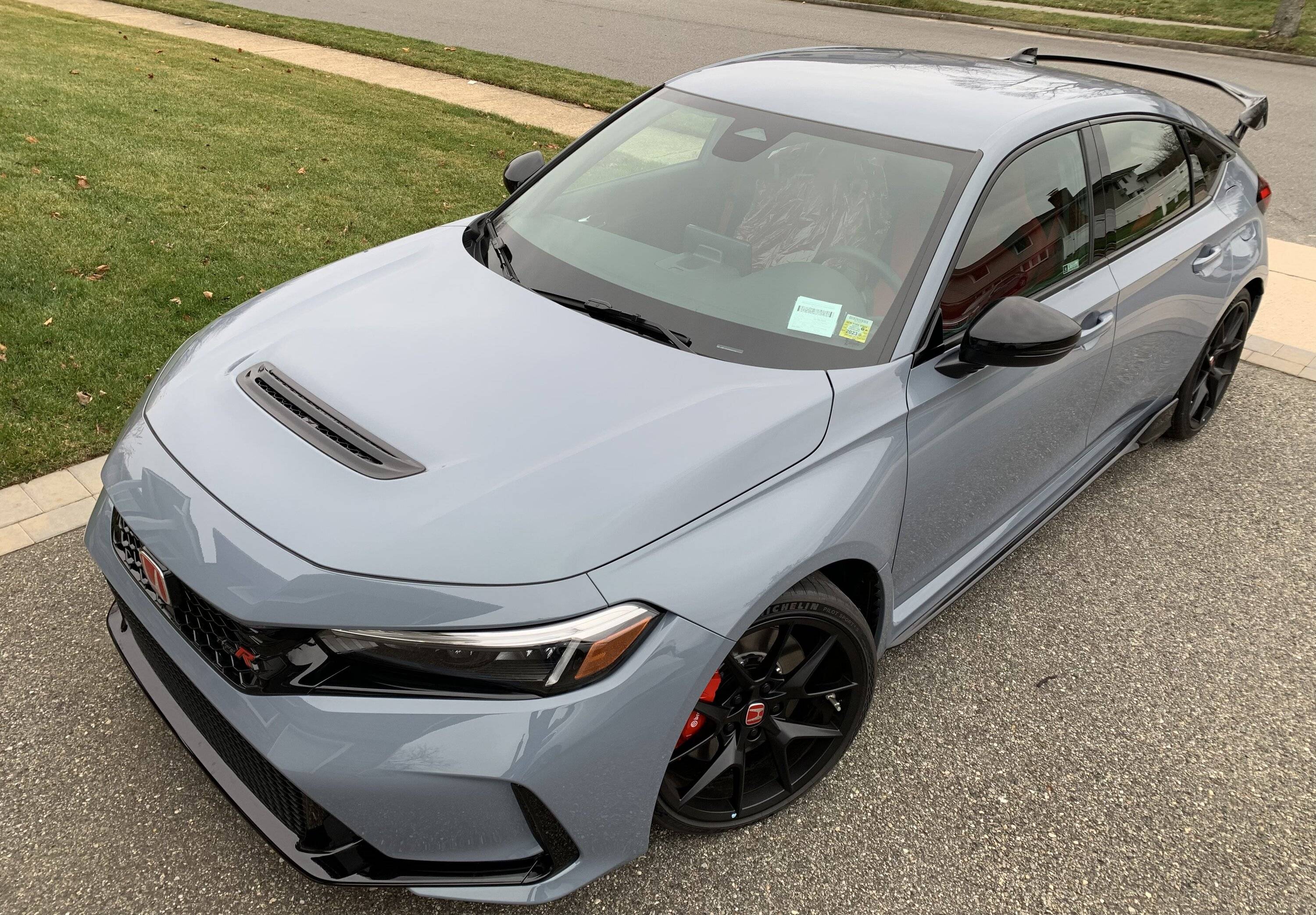 11th Gen Honda Civic Official SONIC GRAY PEARL FL5 Type R Photos Thread 86031EA1-33DF-4EA9-BF37-0BC748EC7CF2
