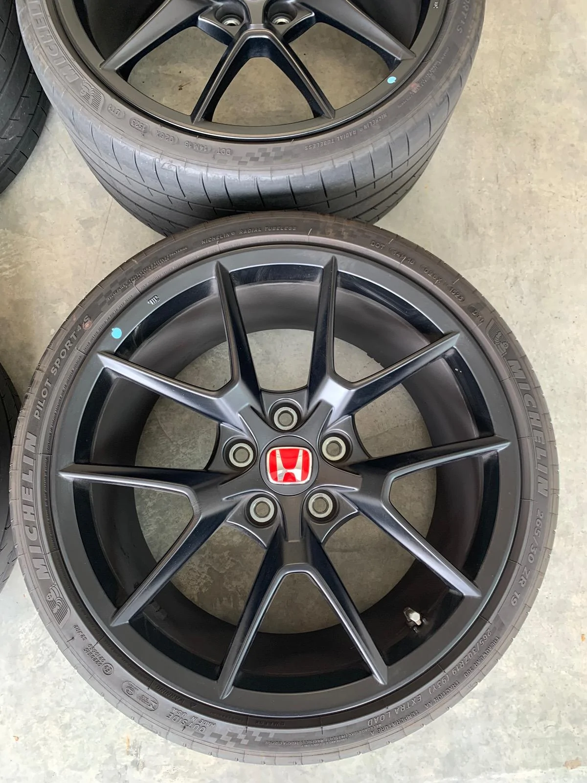 11th Gen Honda Civic SOLD 2023 Honda Civic Type R OEM Wheels and Tires 8A958731-413B-4EE8-84BA-9325C1BE2A27