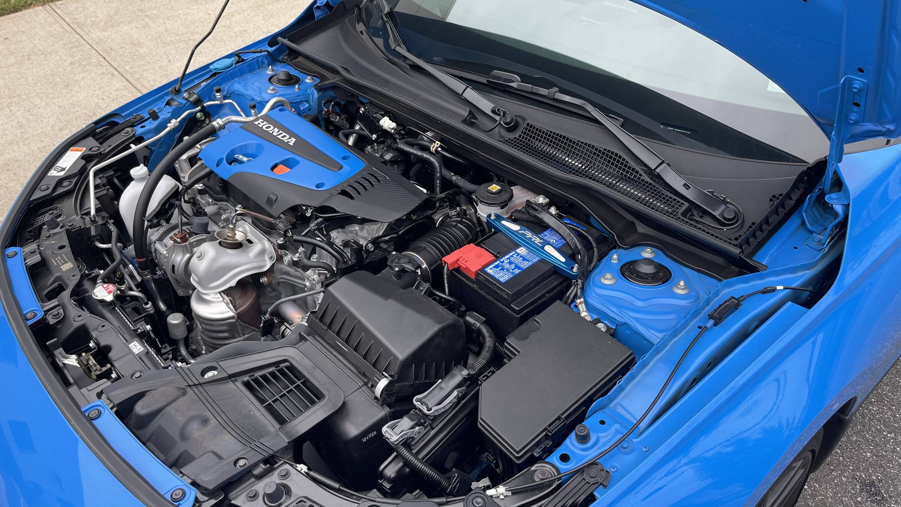 11th Gen Honda Civic Honda OEM CTR Engine cover and black dipstick (Fits 2016+ 2.0 Civic) 8CD881CA-01C7-4B8A-97AB-580A26A1E97C