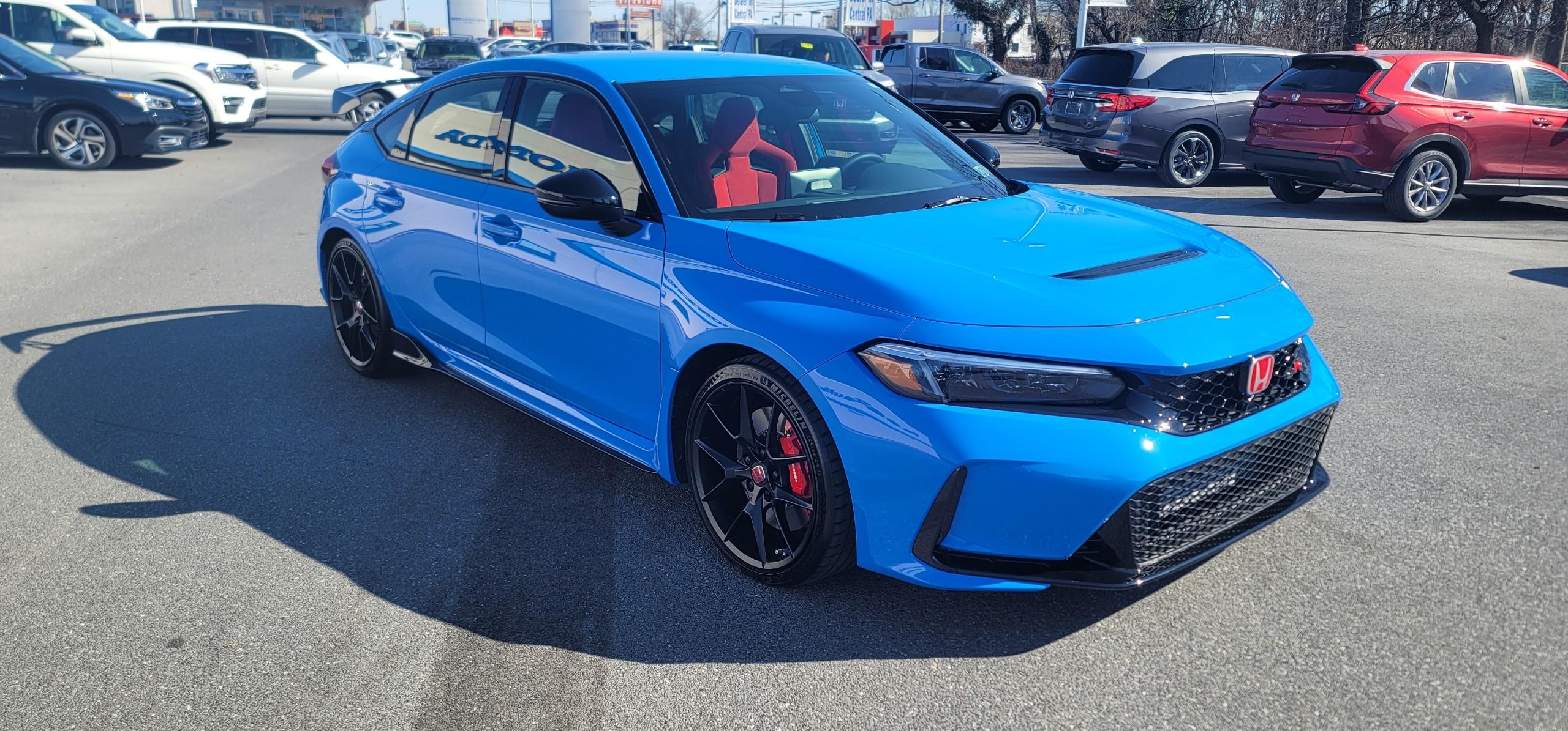 11th Gen Honda Civic Official BOOST BLUE FL5 Type R Photos Thread 9089EBB8-372A-4F94-B98B-89DF754B3F2A