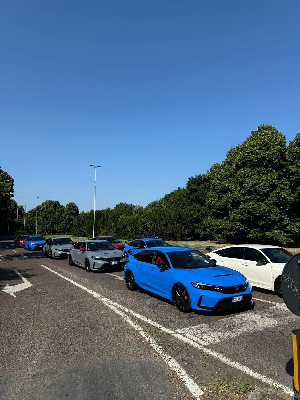 11th Gen Honda Civic FL5 Ultimate Edition in Europe. The last one. 933b61e9-3339-4032-88c7-bd373e512497