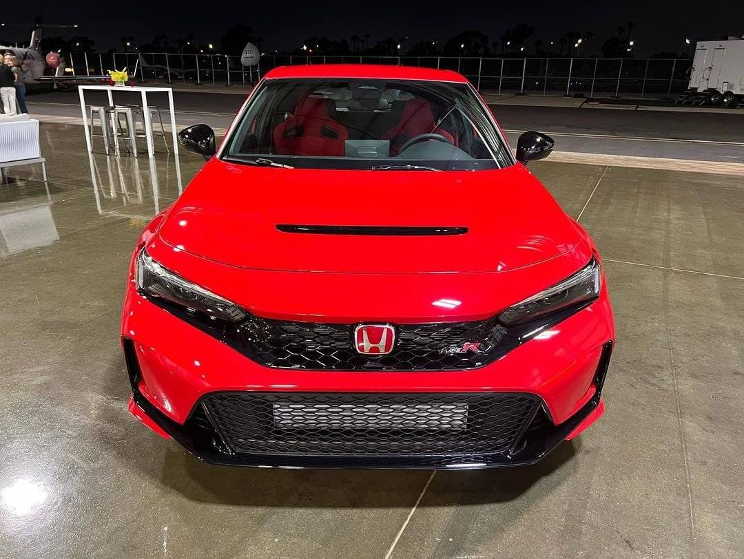 11th Gen Honda Civic Official RALLYE RED FL5 Type R Photos Thread 94461433_878673266856660_5511468922089721234_n-