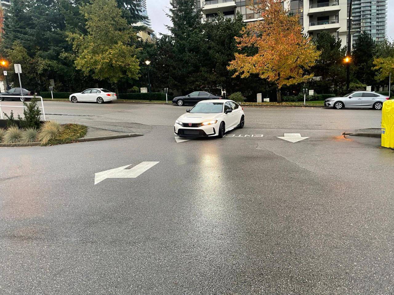 11th Gen Honda Civic Canadian dealer asked what colour Type R I want 9E145015-EFF8-4FB0-907D-2B67C40DE8F5