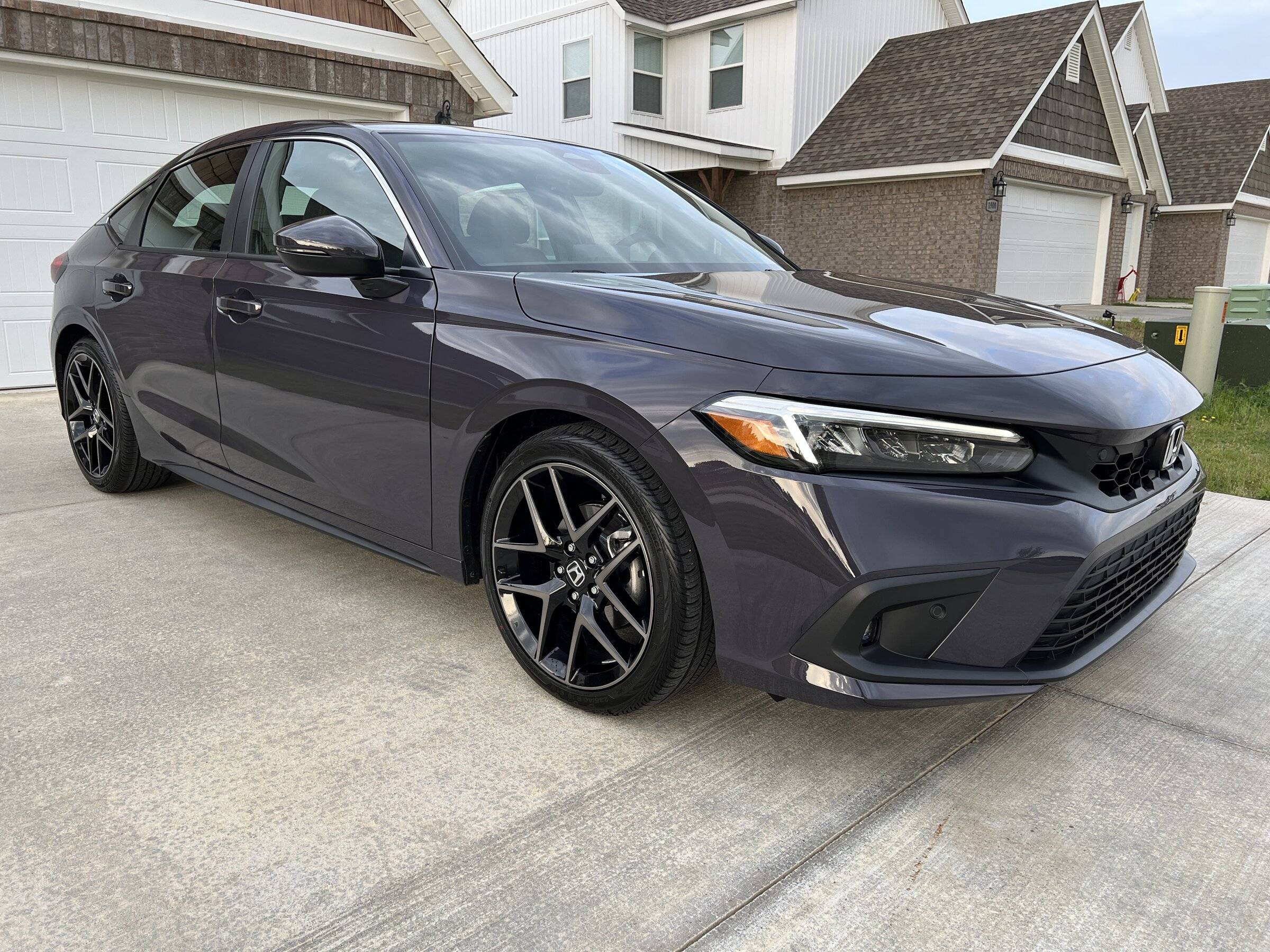 11th Gen Honda Civic Smokey Mauve Pearl pics? 9EDF8C1F-10F5-4C01-B7A4-5C9A3E22E42D