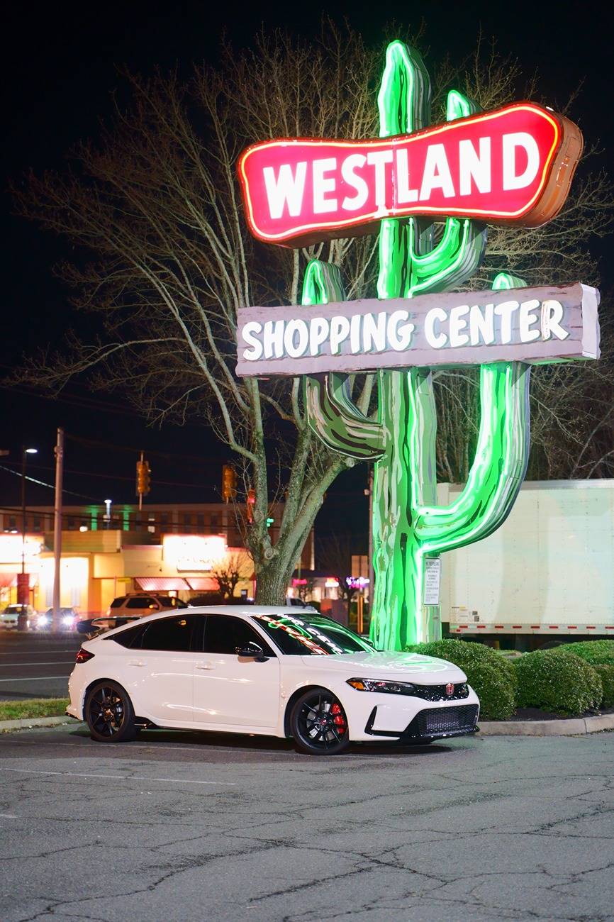 11th Gen Honda Civic Official CHAMPIONSHIP WHITE FL5 Type R Photos Thread _JTT8024.JPG