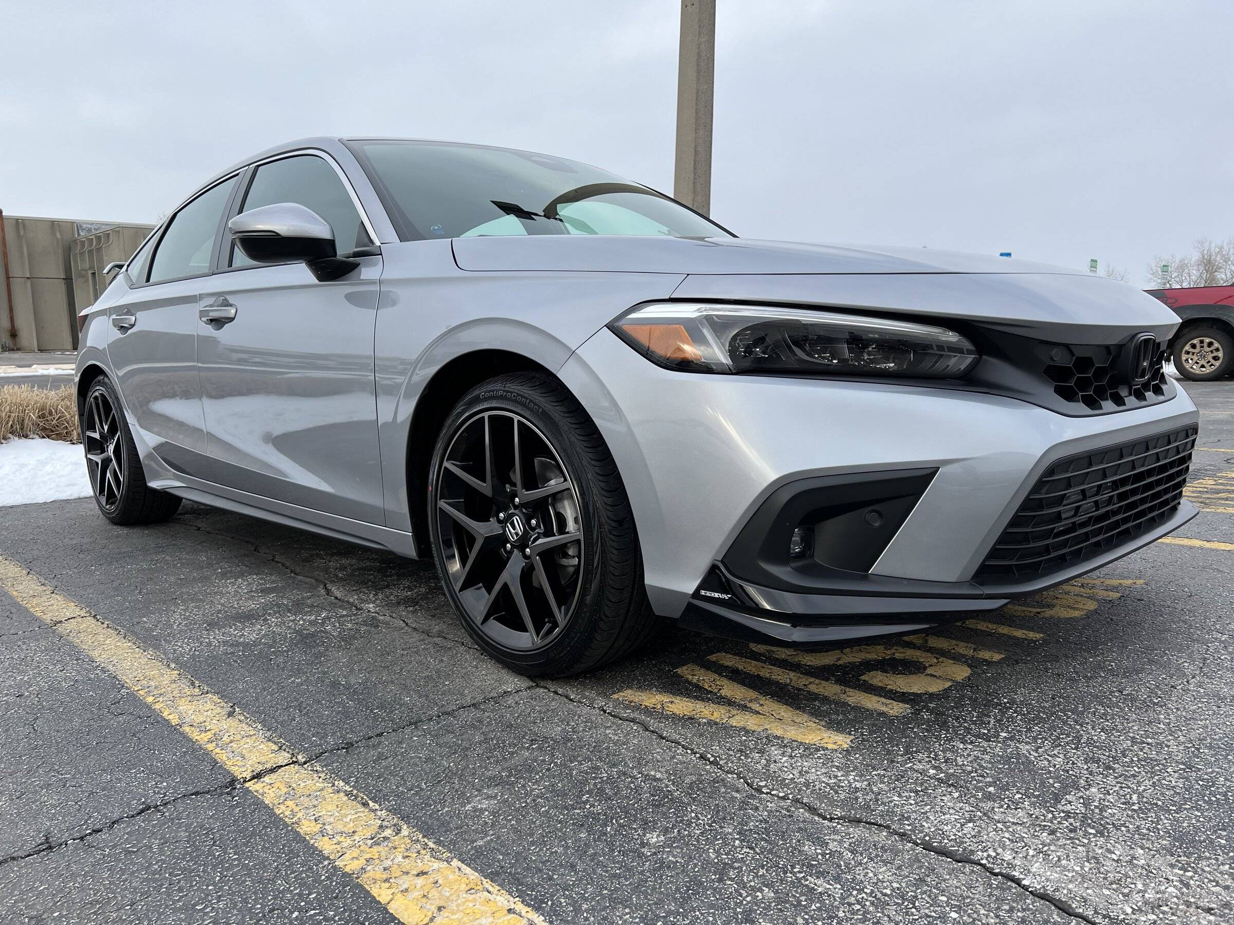 11th Gen Honda Civic Official LUNAR SILVER METALLIC 2022+ 11th Gen Civic & Si Thread A089E2D1-814A-4FF7-8F5E-2B8D64B72D14