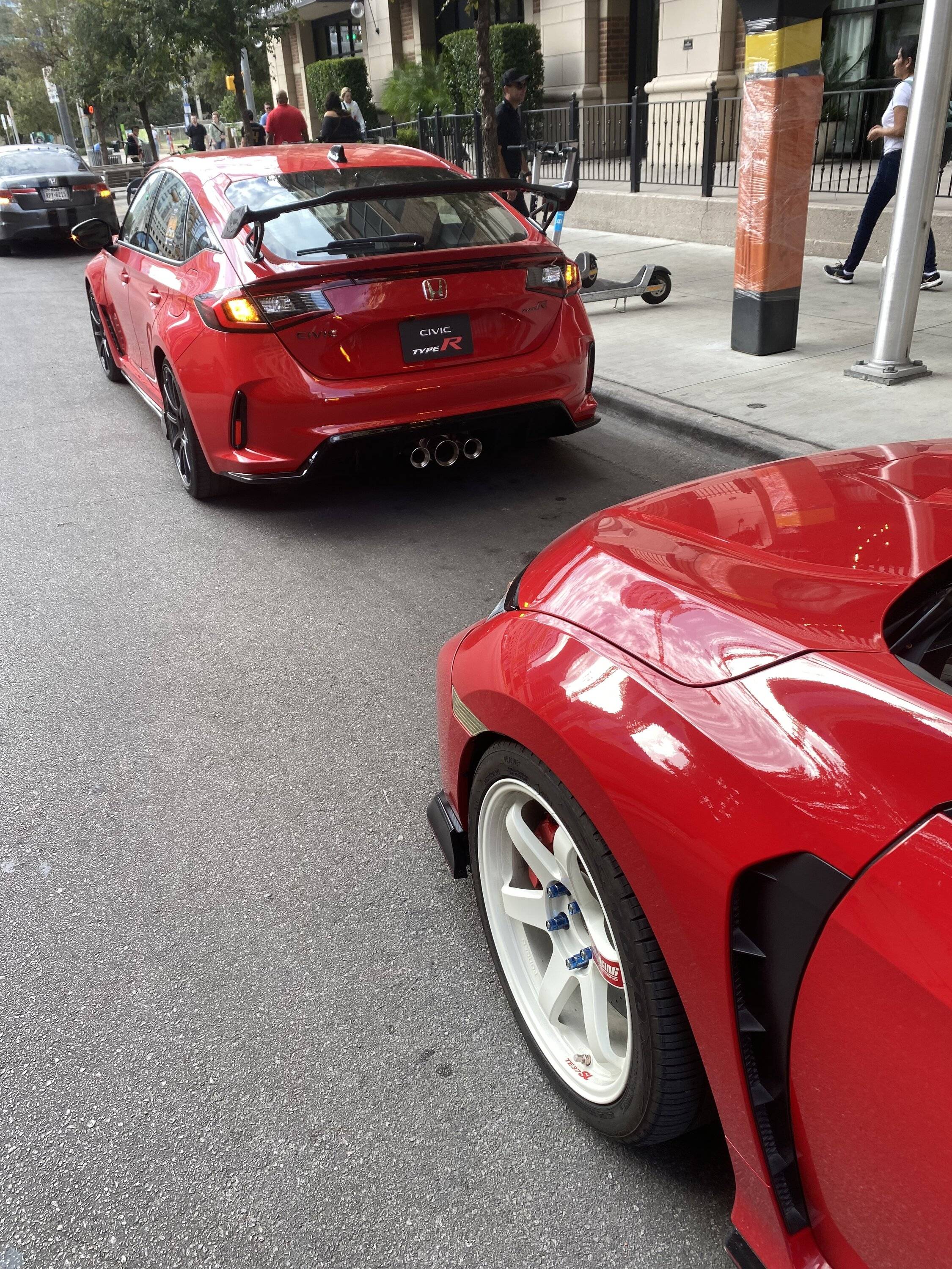 11th Gen Honda Civic Sat in Rallye Red FL5 Civic Type R and took interior pics A49BF5B5-0A9E-4C1E-9EA6-15090D6CA9C7