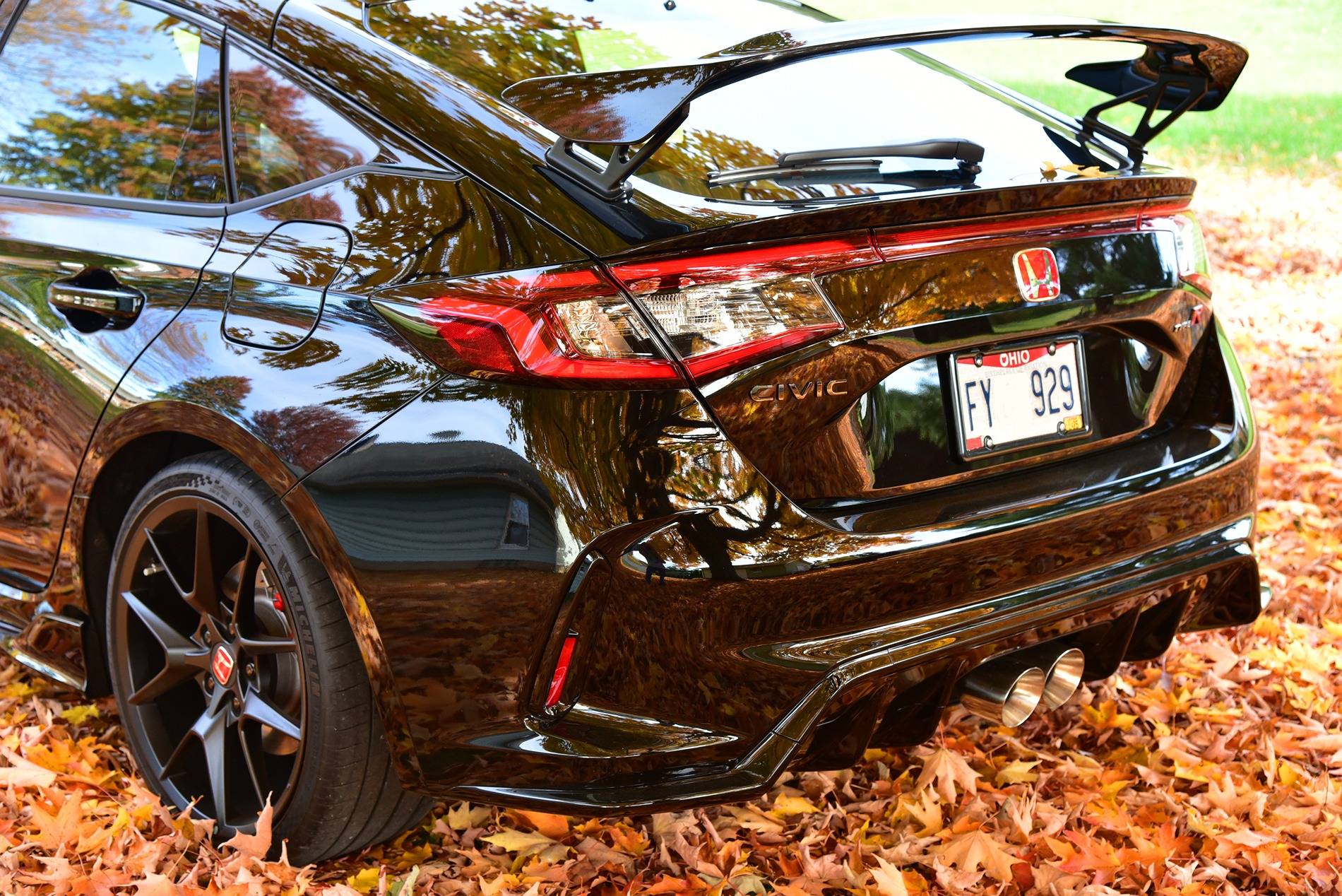 11th Gen Honda Civic Official CRYSTAL BLACK PEARL FL5 Type R Photos Thread AAC_7088a