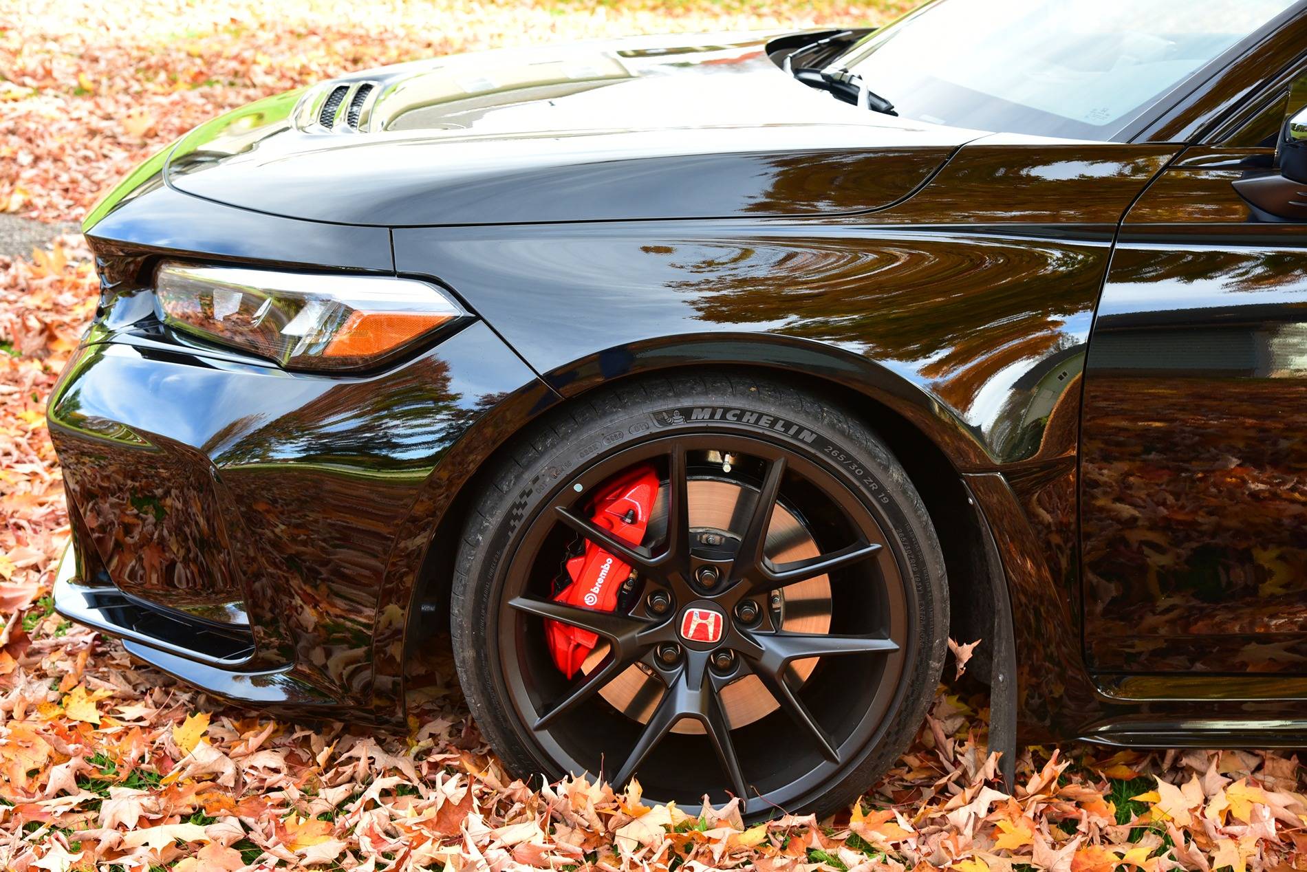 11th Gen Honda Civic Official CRYSTAL BLACK PEARL FL5 Type R Photos Thread AAC_7154a