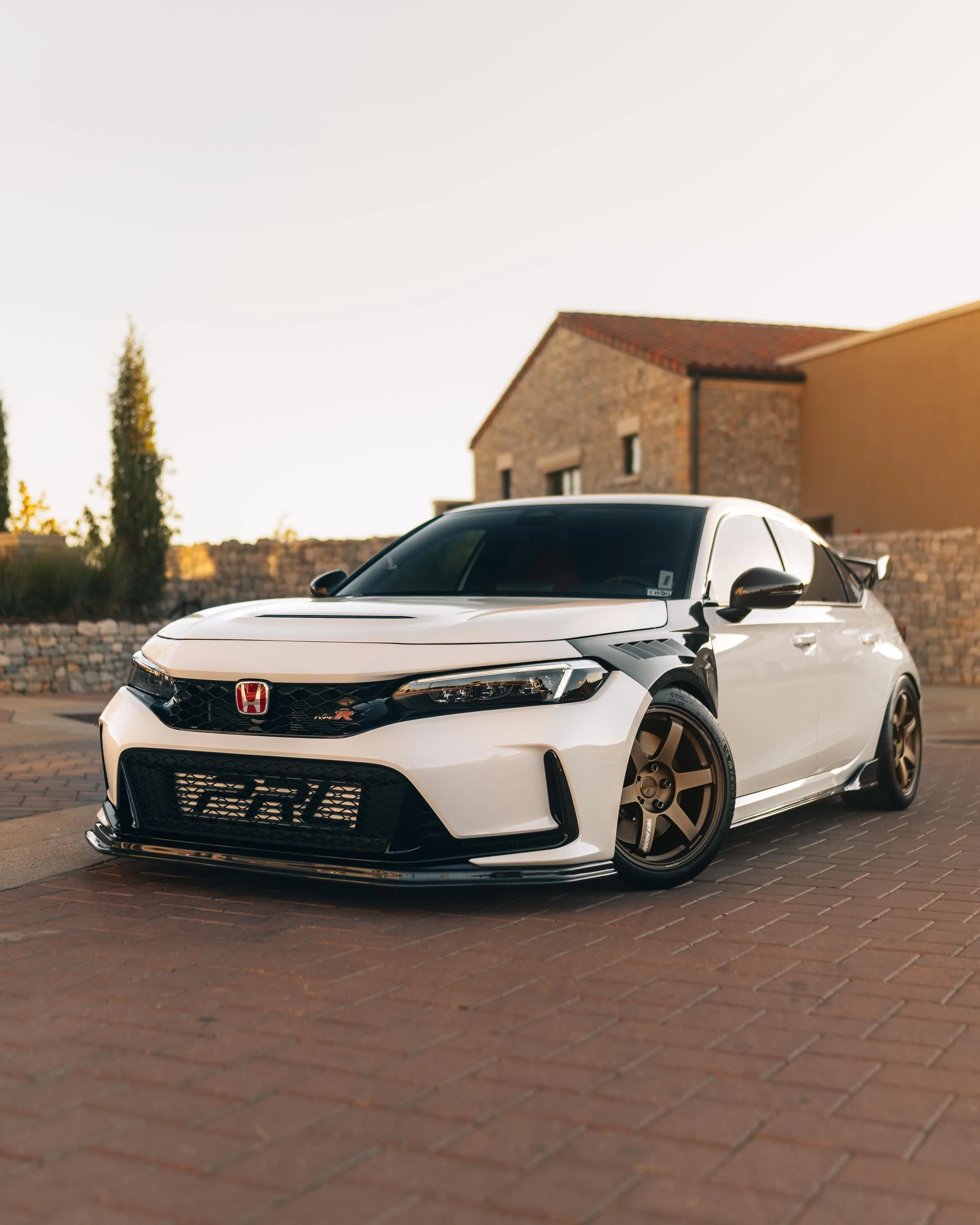 11th Gen Honda Civic Official CHAMPIONSHIP WHITE FL5 Type R Photos Thread ALBI CIVIC TYPE R