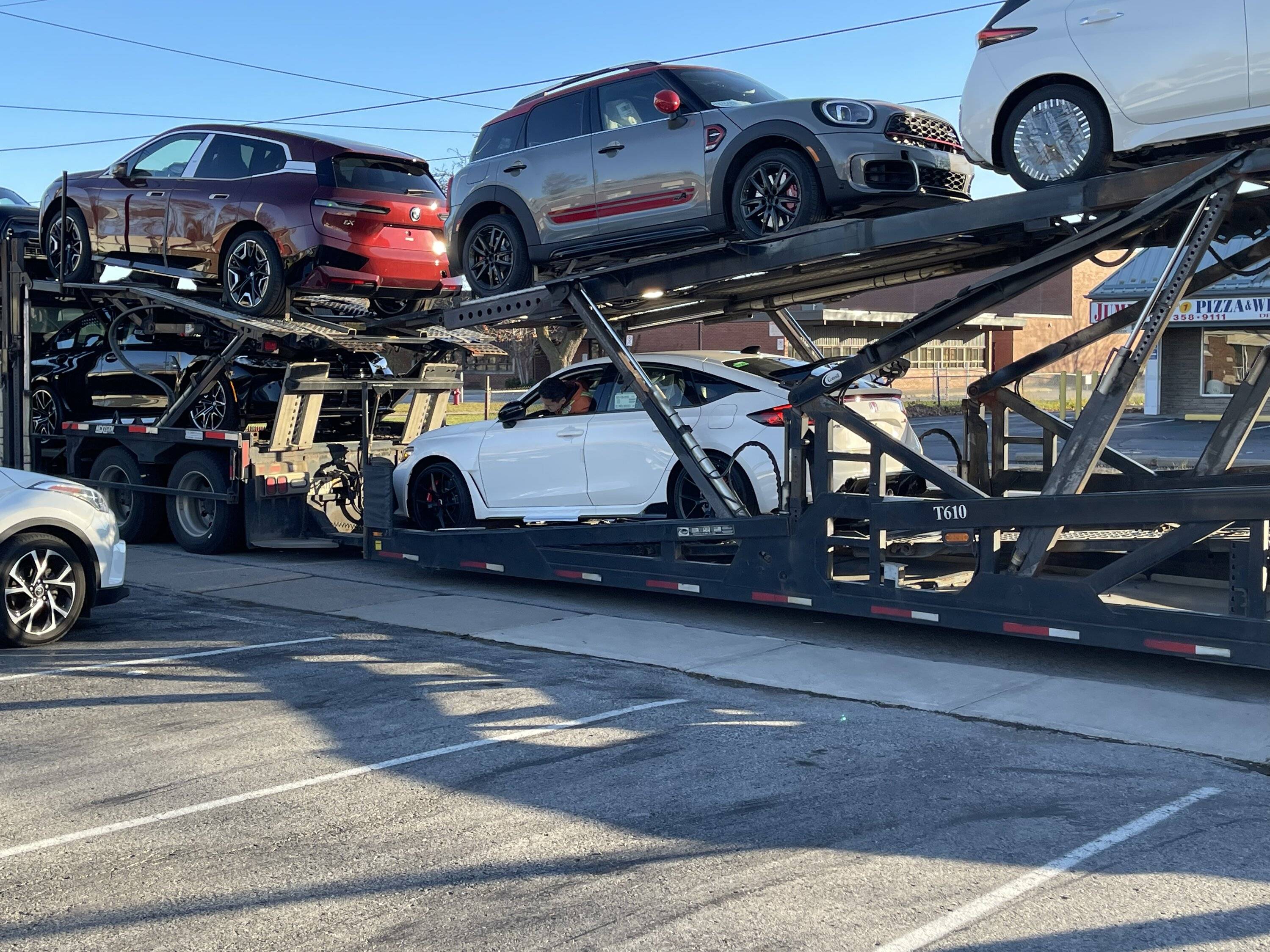 11th Gen Honda Civic Canadian dealer asked what colour Type R I want B259AF7D-8704-47E4-BE7C-7FE29A7AD725