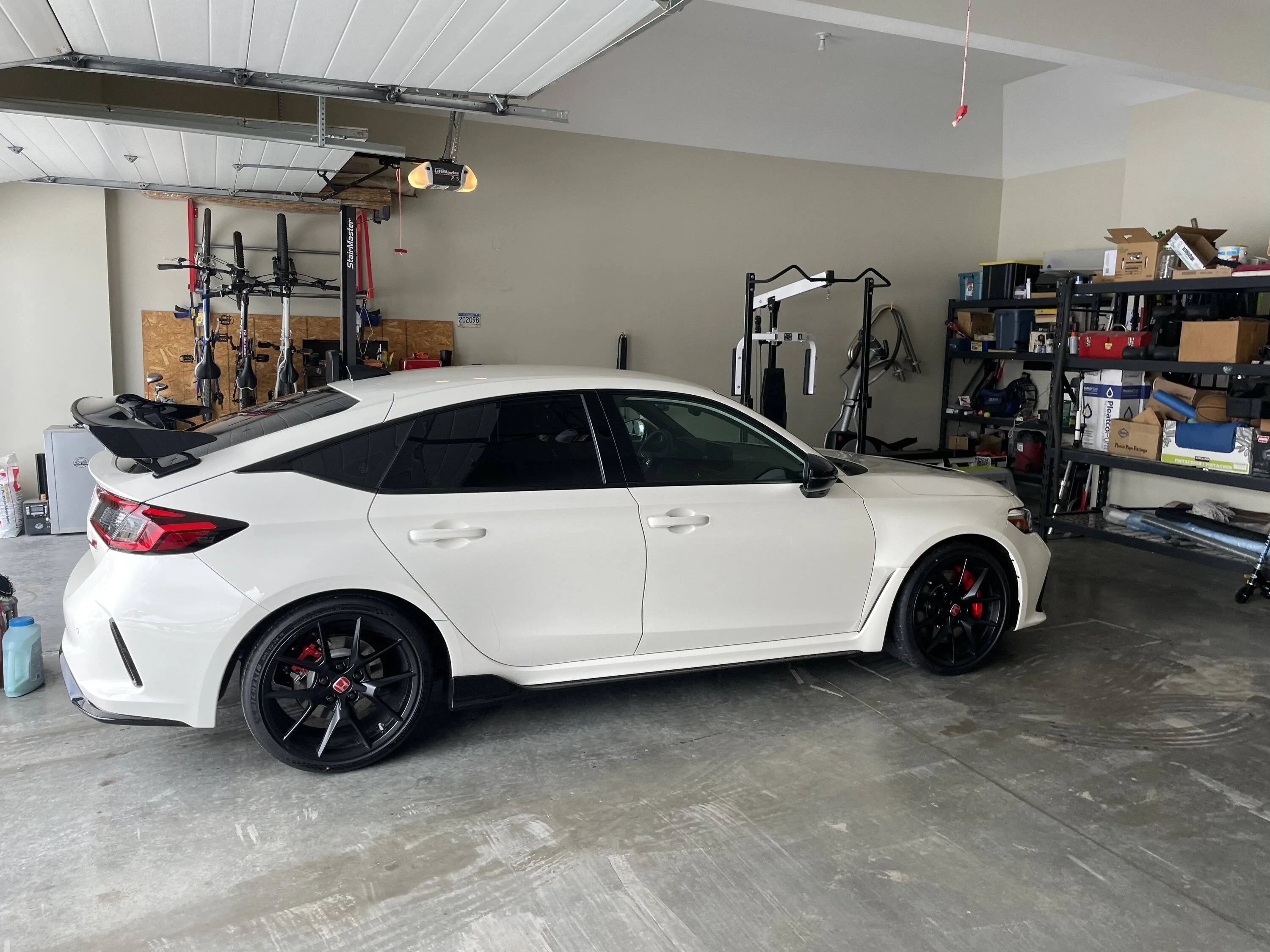 11th Gen Honda Civic Canadian dealer asked what colour Type R I want B469537D-E5C6-483C-AD45-052BB68B71DA