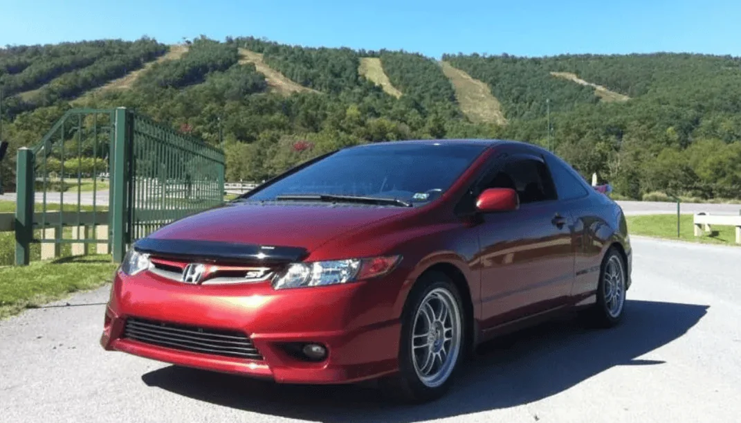 11th Gen Honda Civic 2022 Rallye Red Si delivered BA41736A-7BA9-4BEE-9C15-6B180F137126