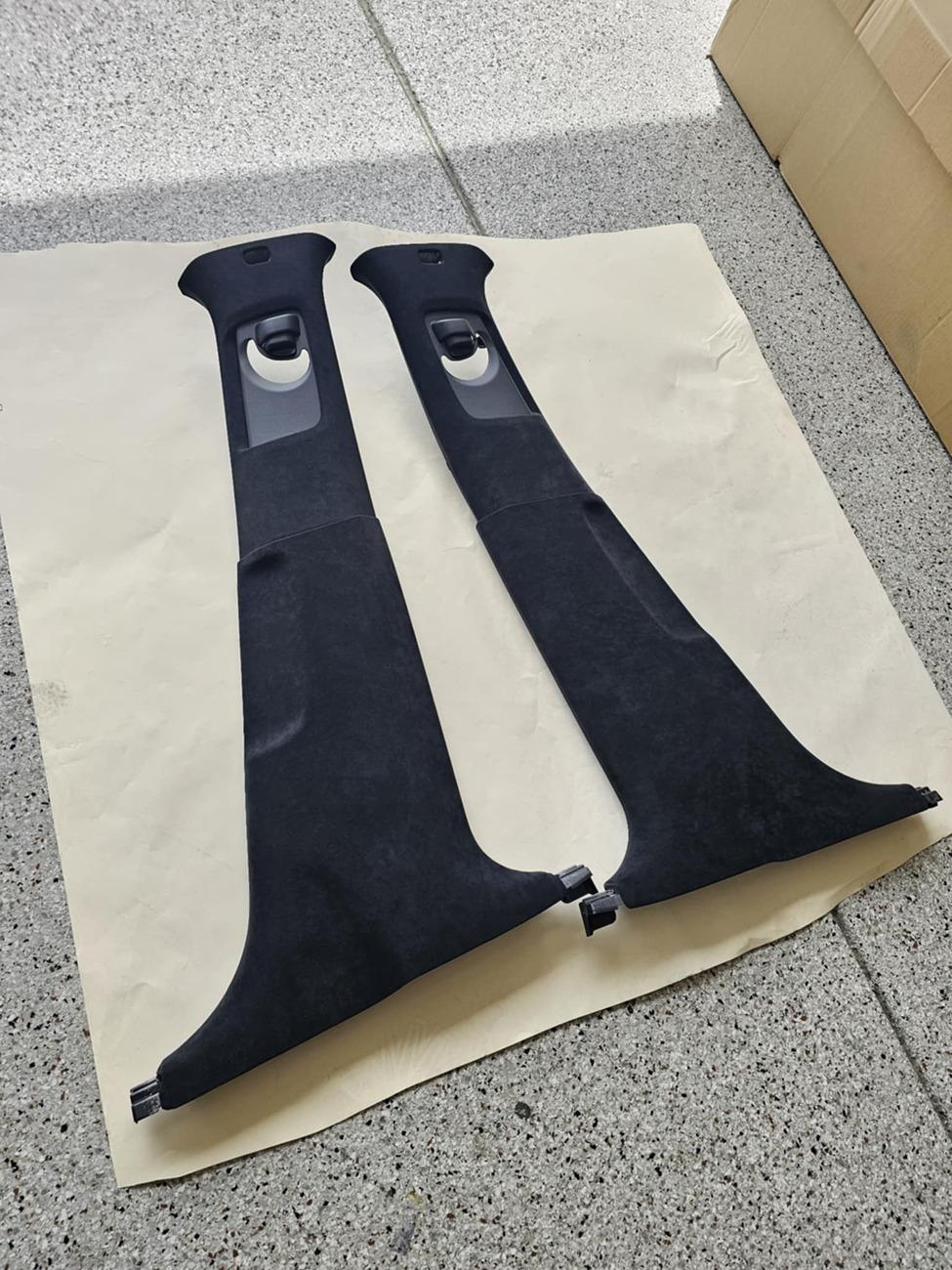 11th Gen Honda Civic Full Alcantara Interior bpillar