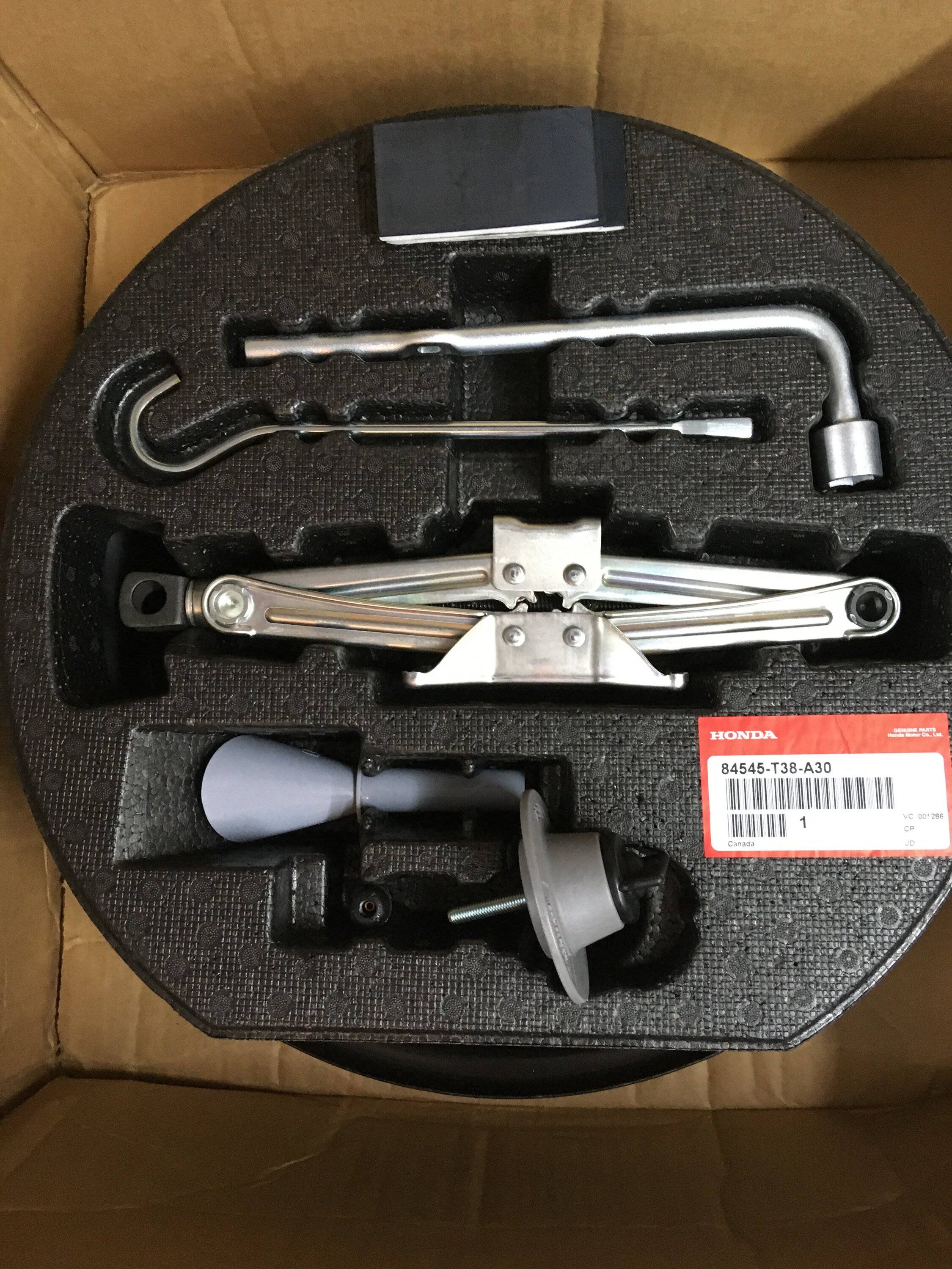 11th Gen Honda Civic Finally here! Most boring parts delivery ever! Civic spare wheel kit C2D60178-1F2E-4C55-8034-29F6B536CB4F