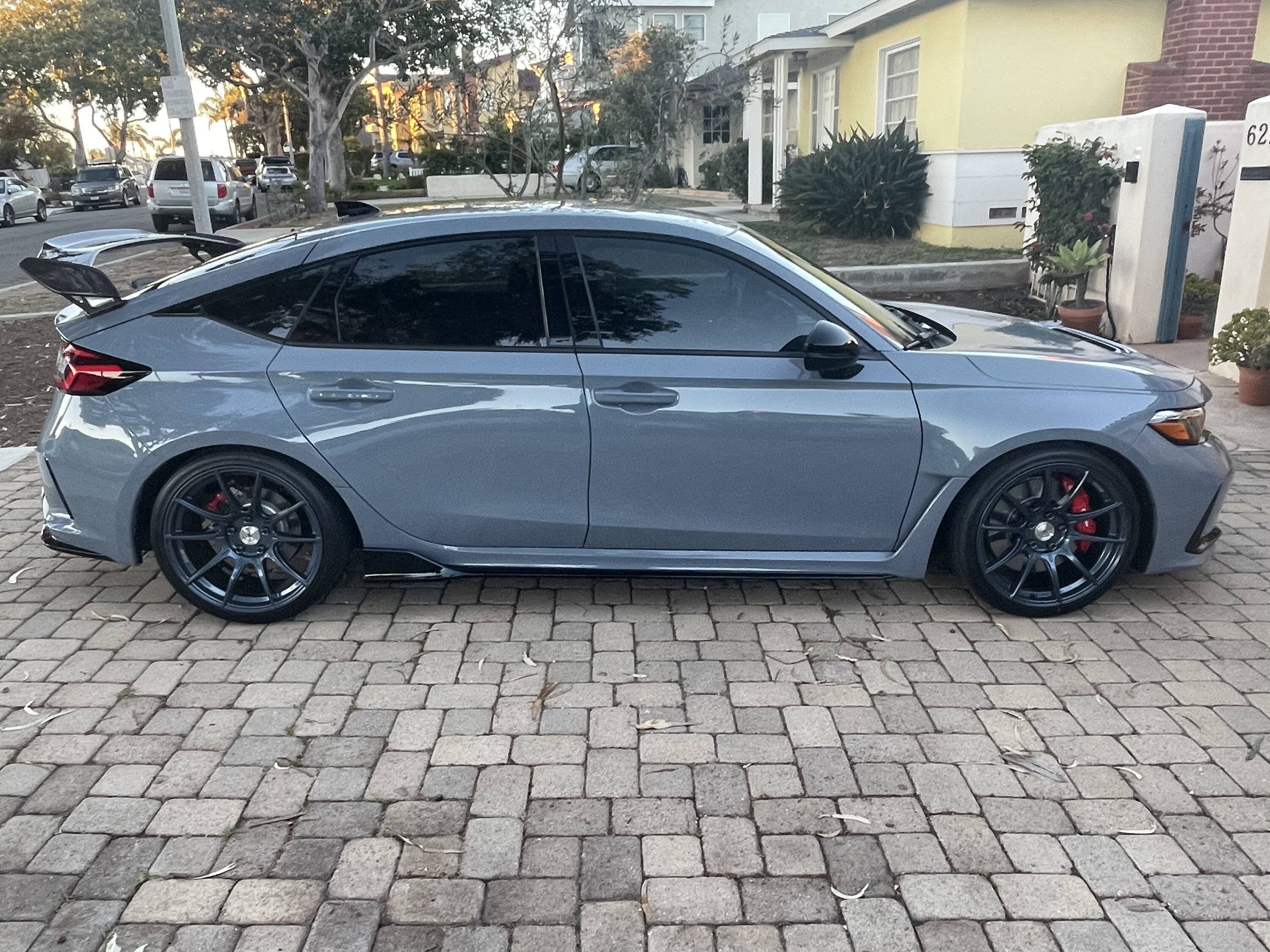 11th Gen Honda Civic Show your % of tint on your FL5 CA7142D2-0CE8-4CDB-B835-2117AF50E5EF