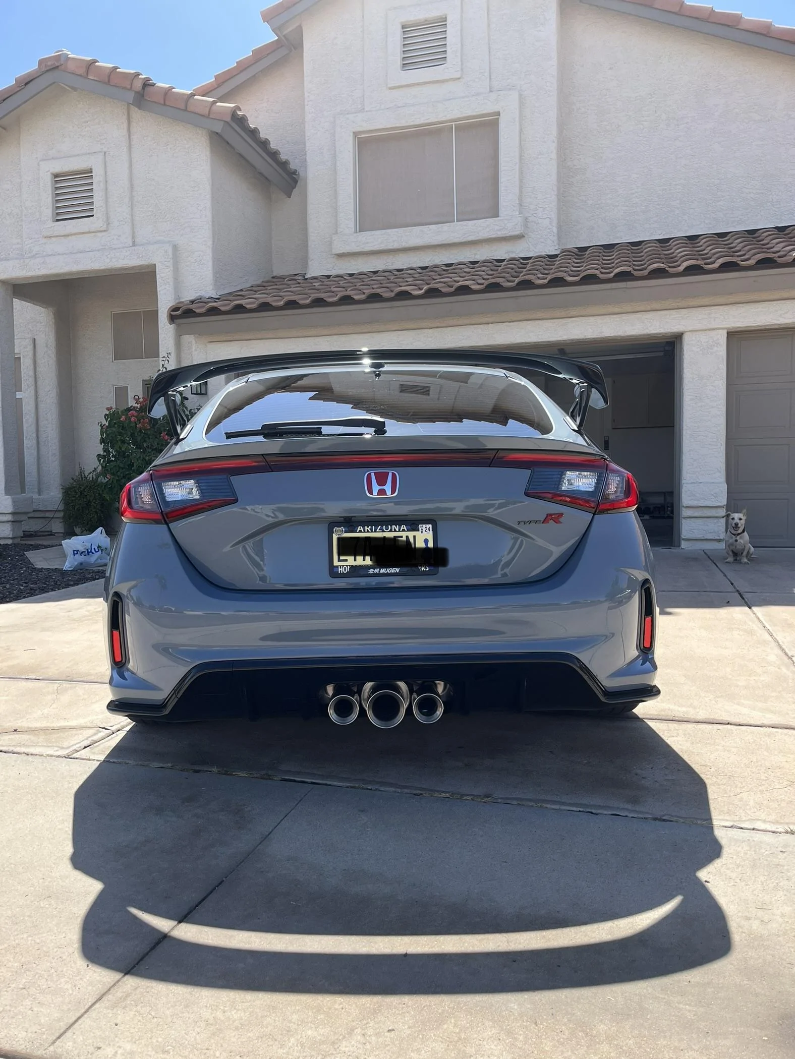 11th Gen Honda Civic Official SONIC GRAY PEARL FL5 Type R Photos Thread CB50095F-DAFB-4931-98EC-C44385738AAF